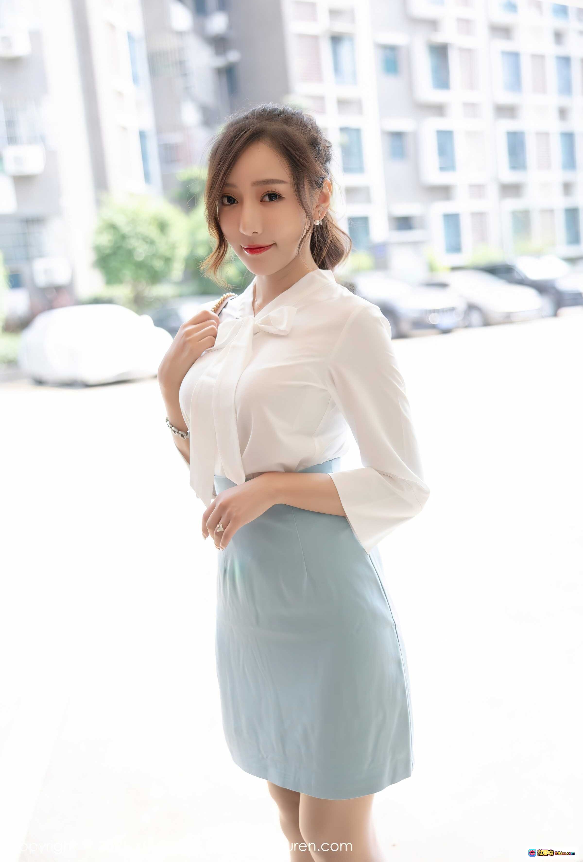 图片[6] - 王馨瑶yanni超市购物写真 | 白衬衫蓝短裙清新穿搭 | 手持橙子甜美笑容 | XIAOYU Vol.635高质摄影集 - 就要吻