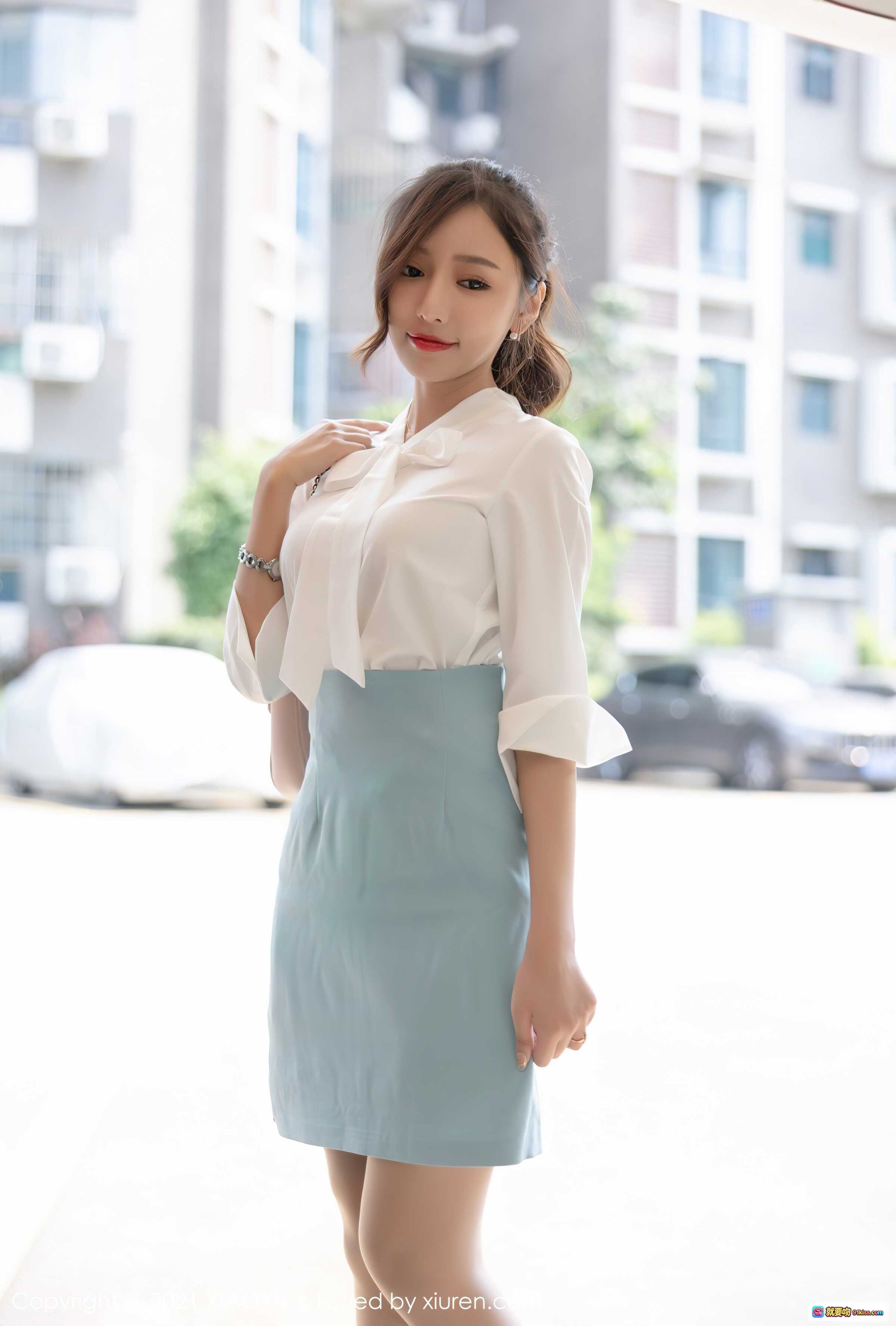 图片[7] - 王馨瑶yanni超市购物写真 | 白衬衫蓝短裙清新穿搭 | 手持橙子甜美笑容 | XIAOYU Vol.635高质摄影集 - 就要吻