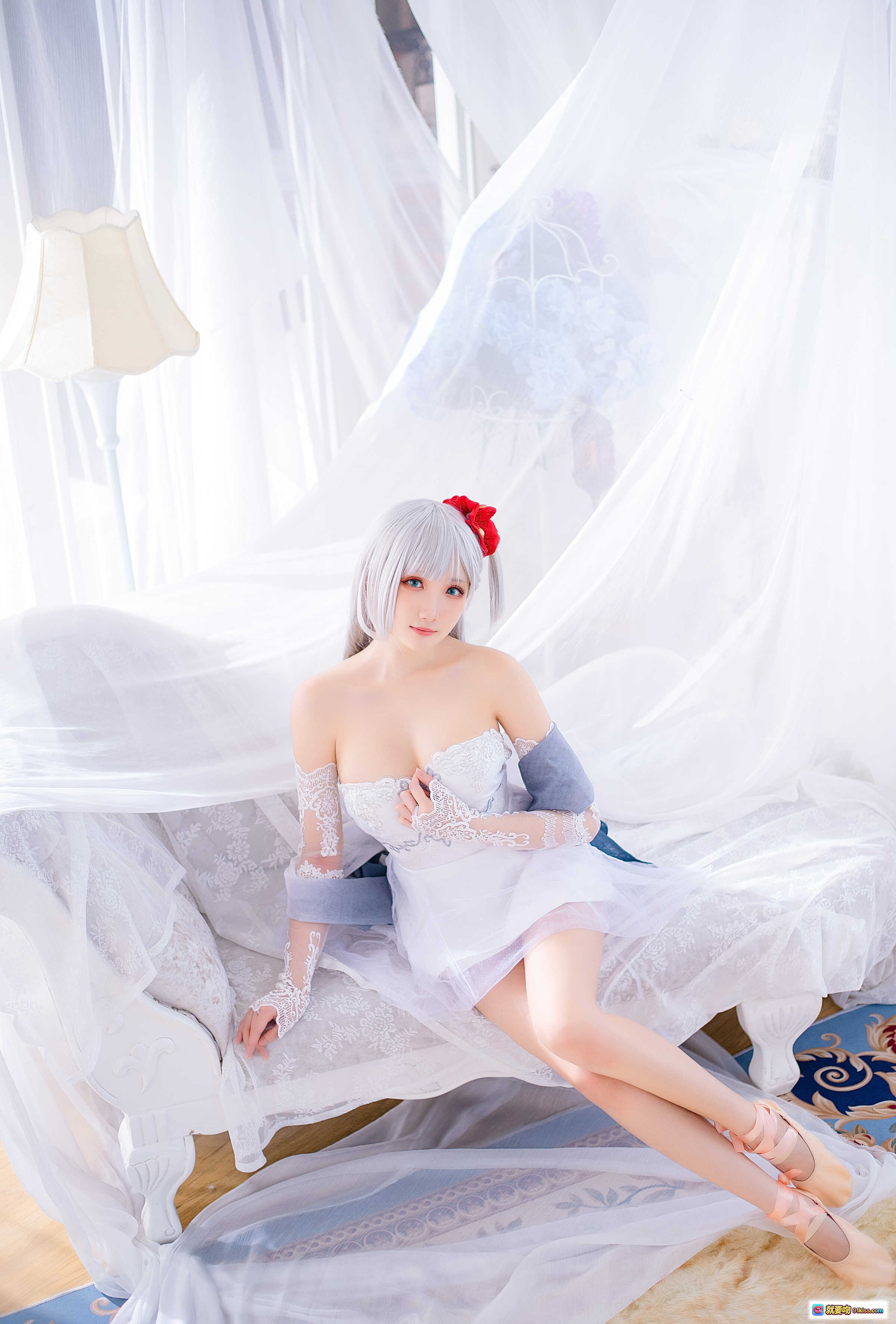图片[9] - 瓜希酱NO.036翔鹤COS写真·银发红蝴蝶结·蕾丝长手套·露背白纱裙·唯美少女风 - 就要吻