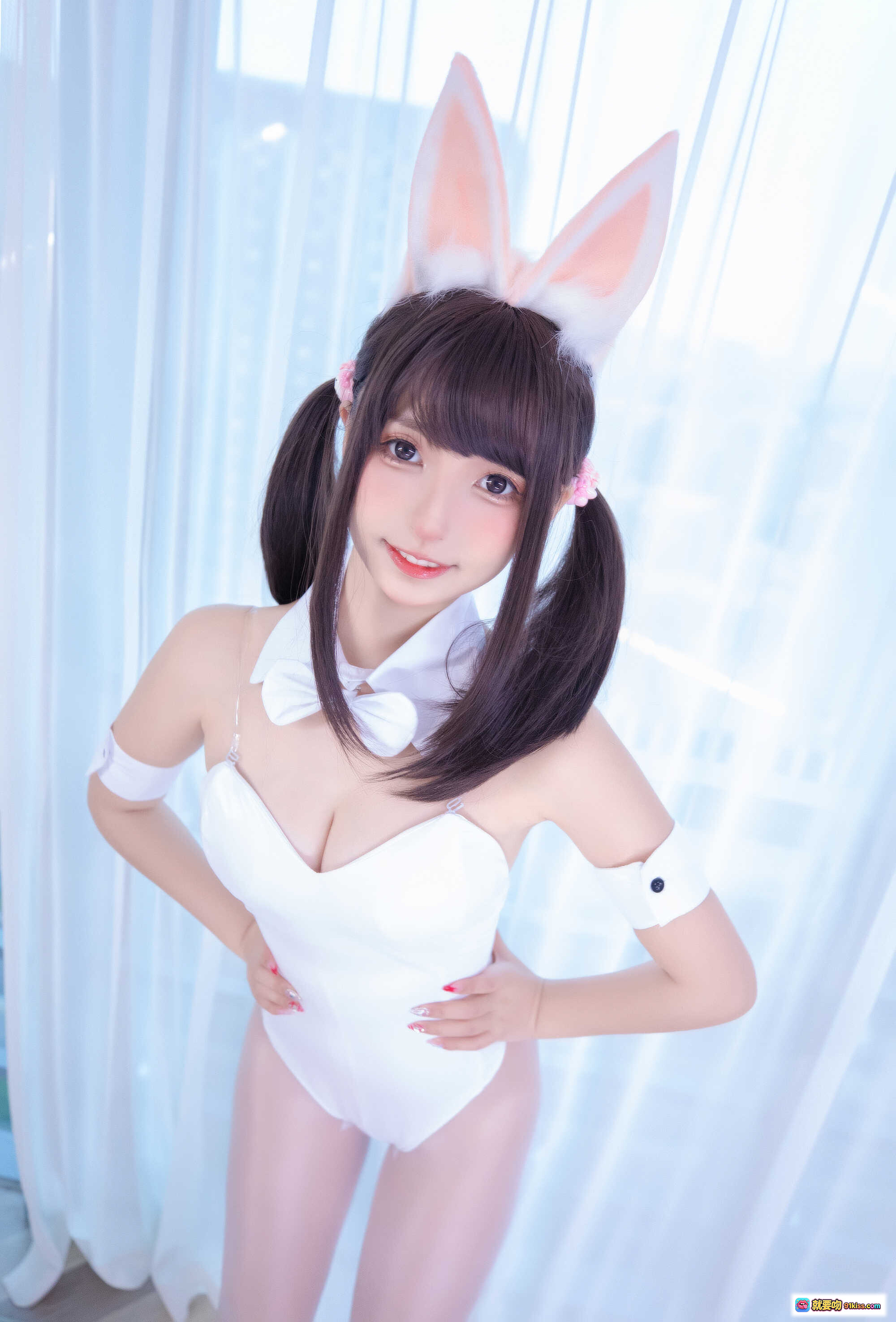 图片[1] - 神楽坂真冬兔女郎写真《バニーバブル》白丝高跟美腿室内私房摄影集 - 就要吻