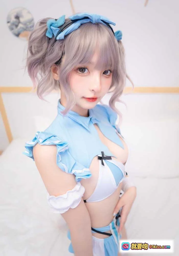 神楽坂真冬蓝调女仆Cosplay写真 | 75P高清美图 | 浅紫双马尾+蓝色蕾丝女仆装 | 甜美性感风格 - 就要吻