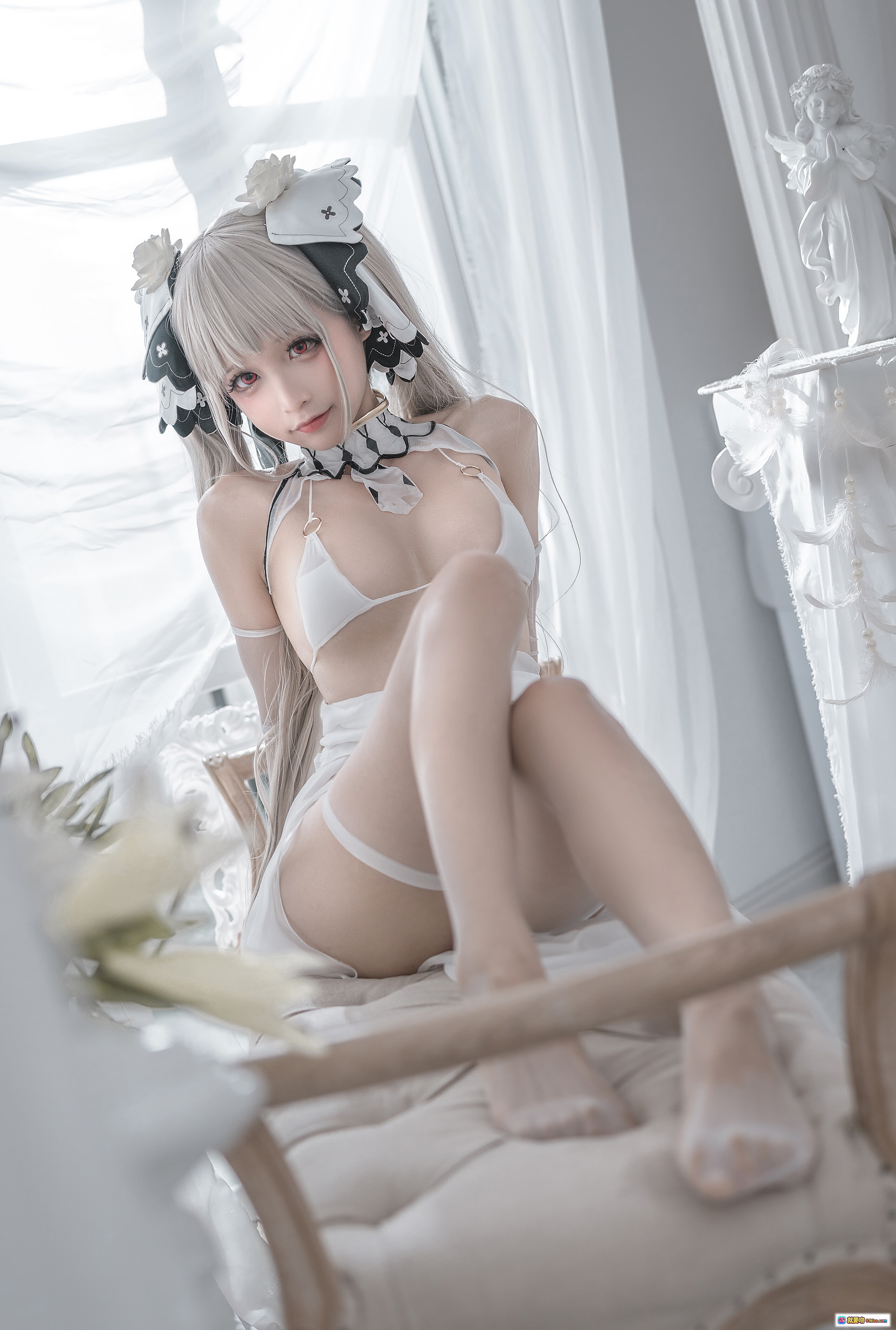 图片[8] - 蠢沫沫NO.134可畏婚纱写真｜纯白蕾丝少女Cosplay｜精致头饰高跟美腿｜梦幻窗纱场景摄影 - 就要吻