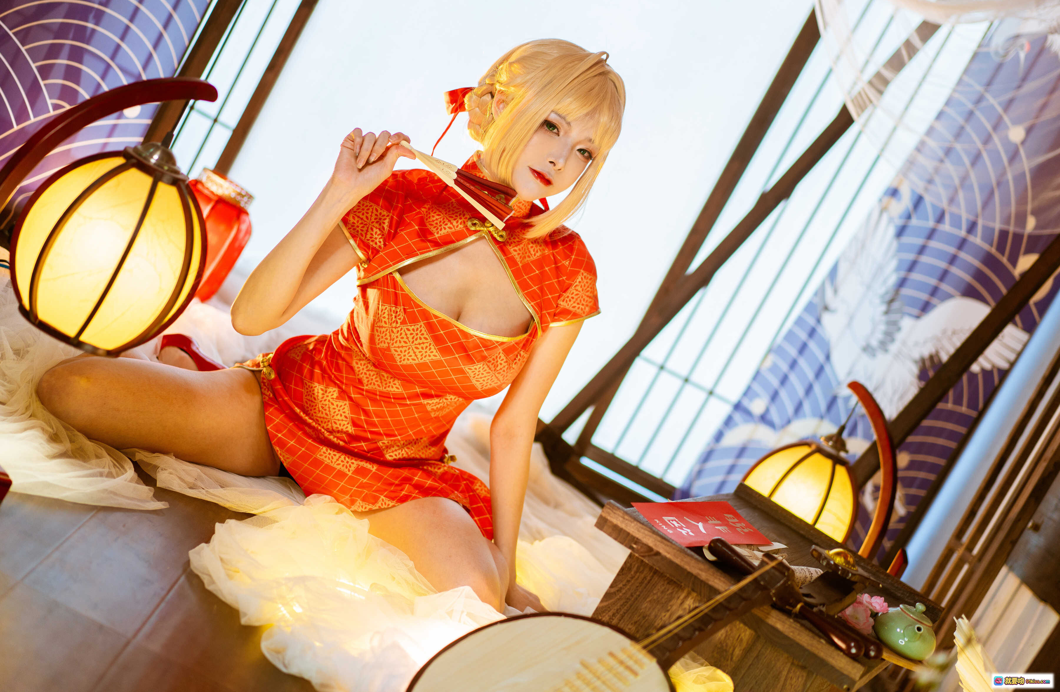 图片[2] - 秋和柯基NO.021尼禄旗袍写真·红裙古风美少女·琵琶道具·日式和风场景·柔光氛围感·12P高清图集 - 就要吻