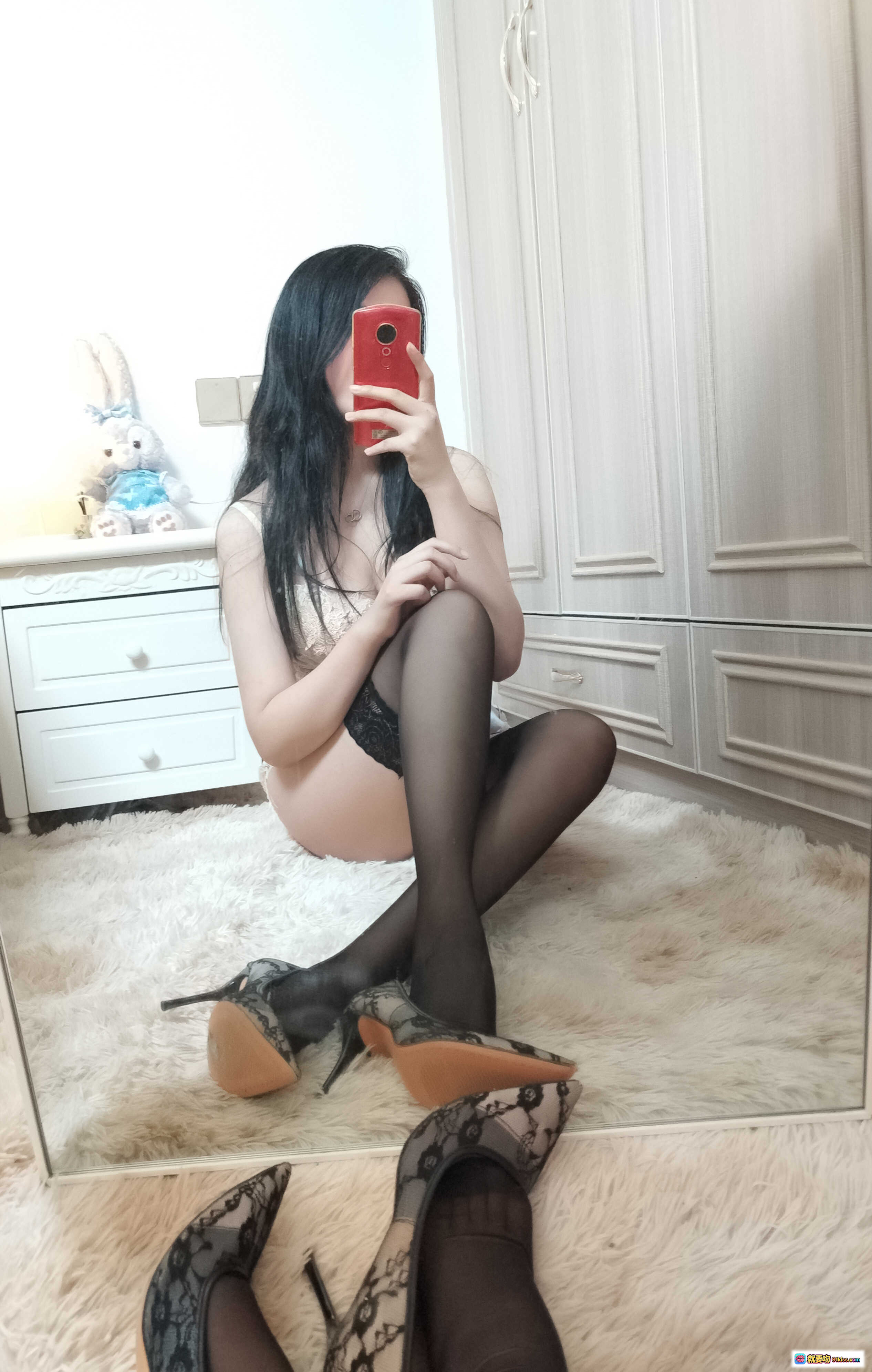 图片[4] - 轩萧学姐NO.014黑丝美腿自拍写真 蓝色睡衣性感私房照 28P高清图集 - 就要吻