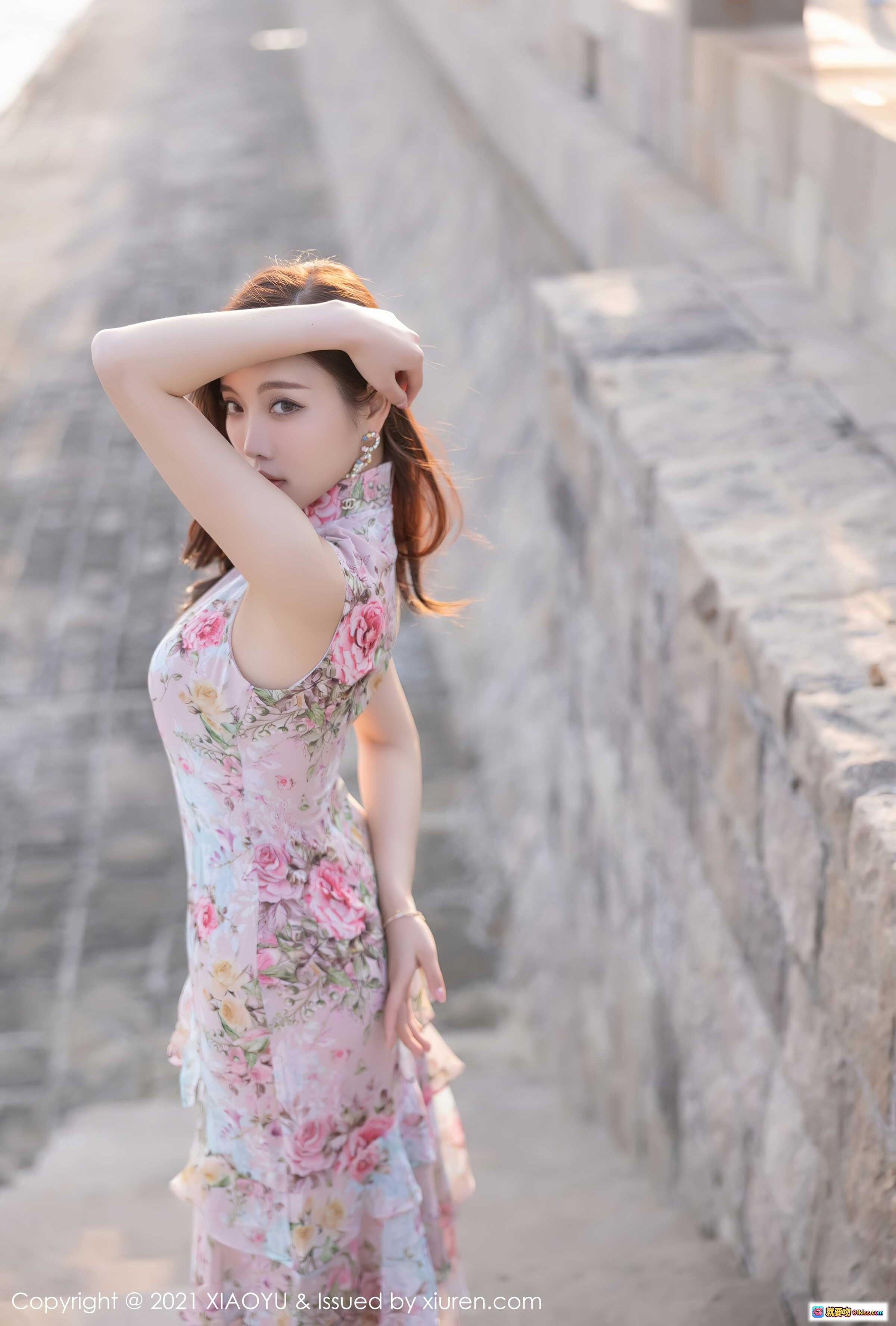 图片[9] - 杨晨晨海边岩石写真｜粉色花卉旗袍性感美腿｜XIAOYU Vol.650 2021高清摄影 - 就要吻