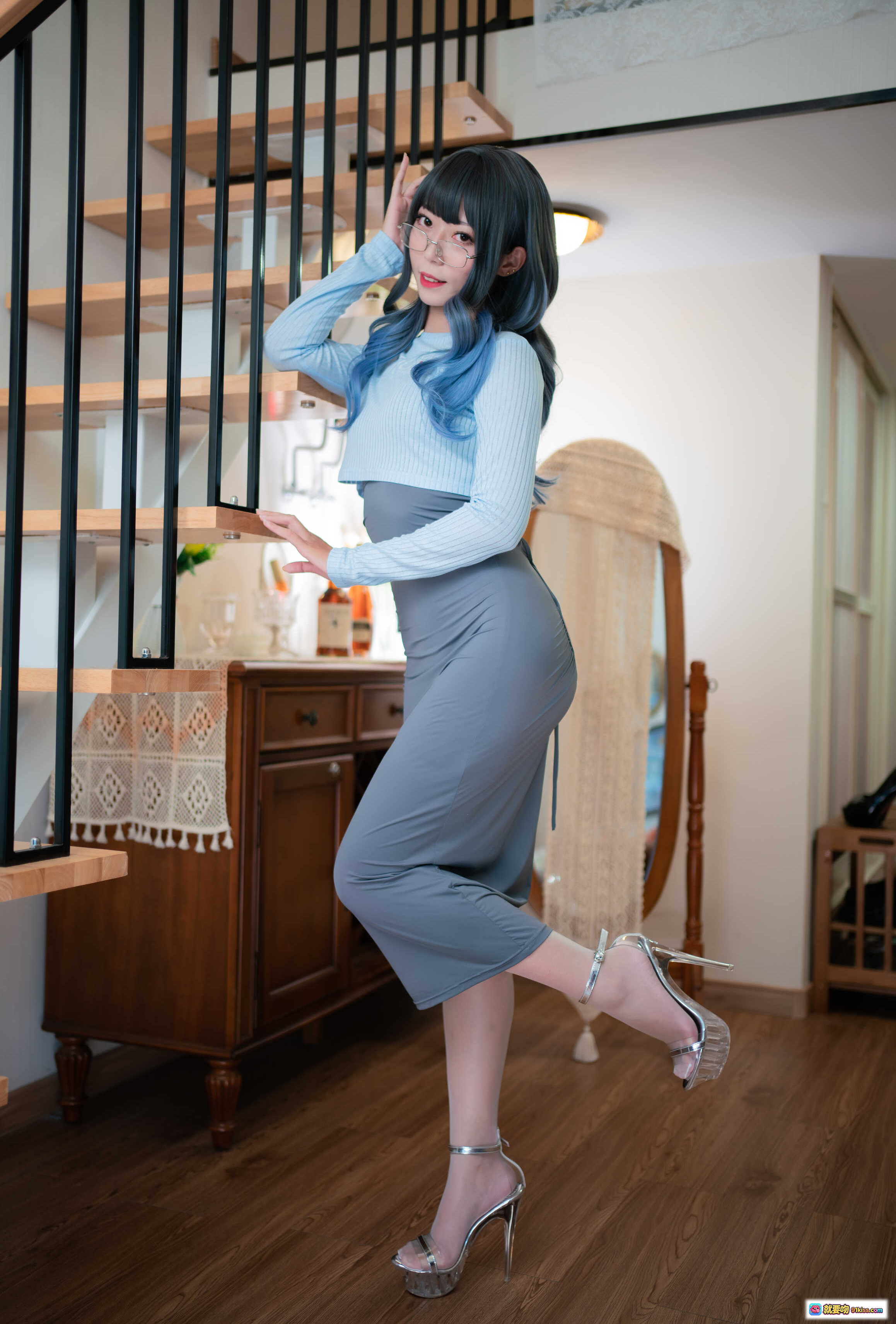 图片[3] - Money冷冷 NO.012 吉他少女写真 | 蓝发眼镜美腿丝袜高跟鞋居家沙发摆拍 123P高清图集 - 就要吻