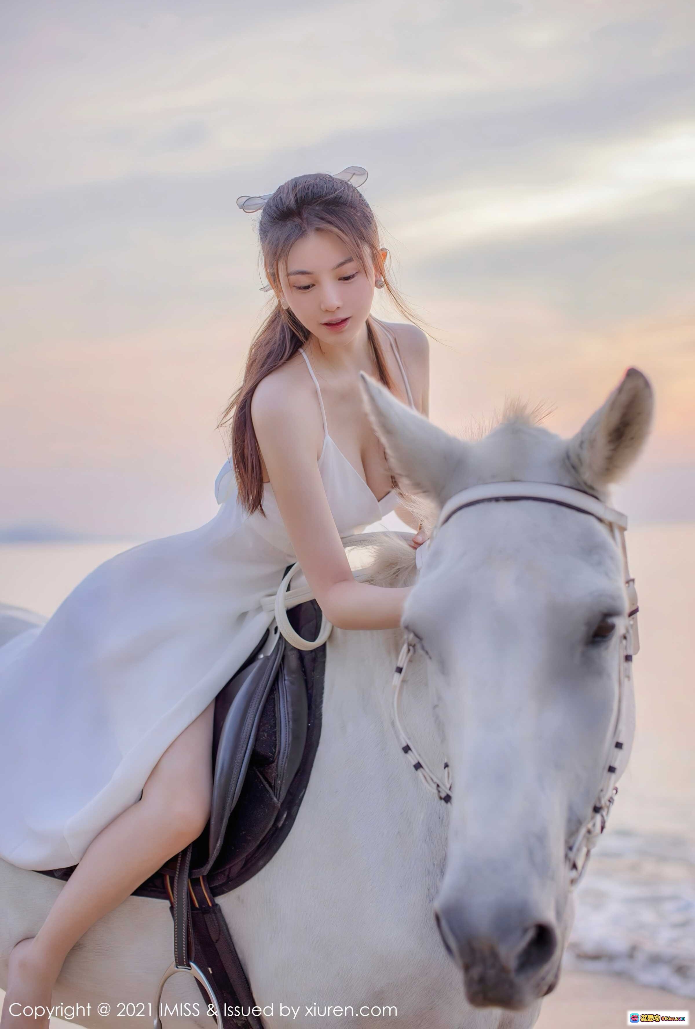 图片[6] - 夕阳海滩白马写真｜IMiss2021模特合集Vol.643｜浪漫海岛日落人像摄影 - 就要吻