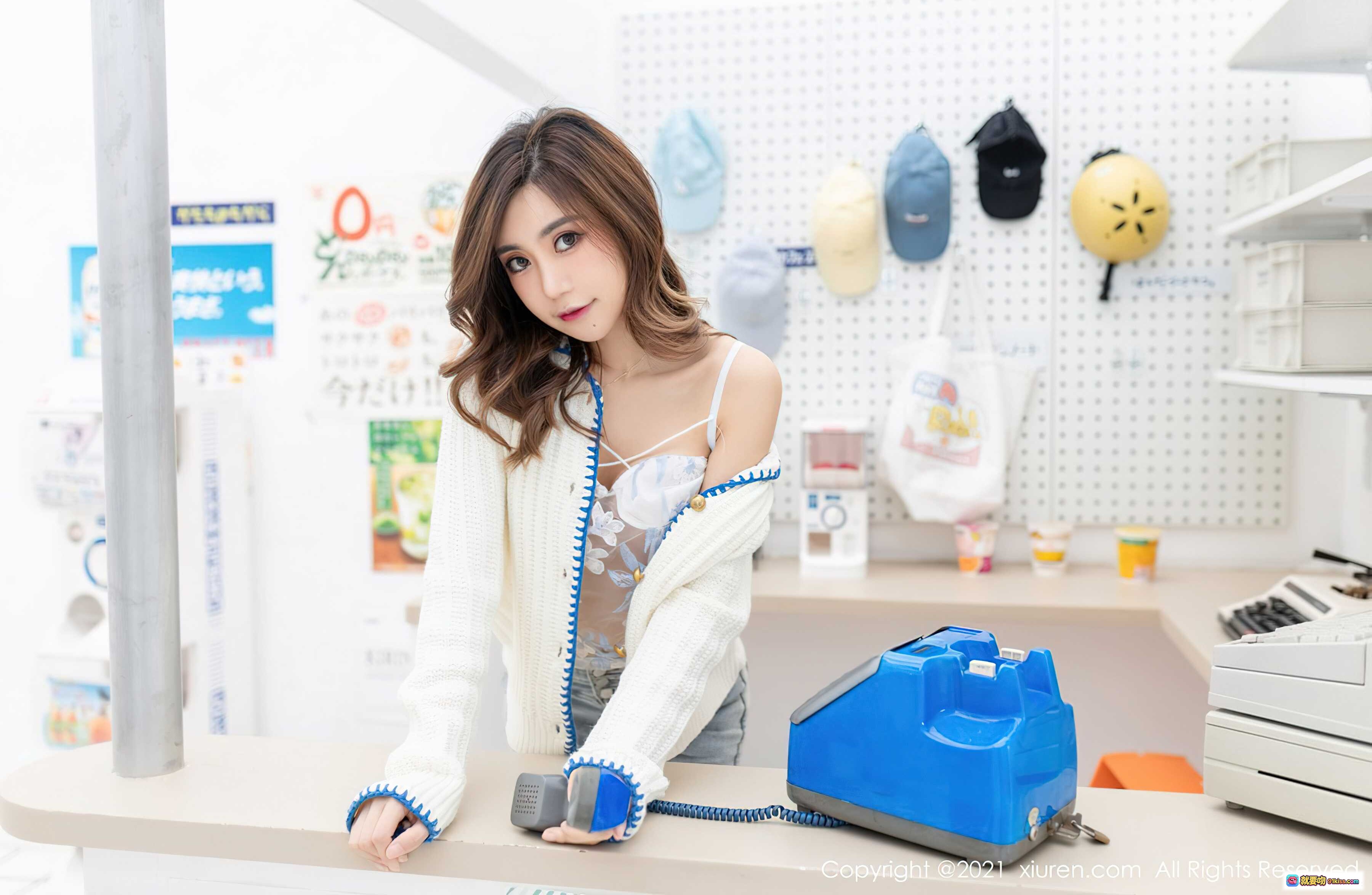 图片[10] - 绮里嘉白色毛衣牛仔裤超市购物车写真 | XIUREN秀人网2021.11.23 No.4257 高清美腿时尚穿搭 - 就要吻