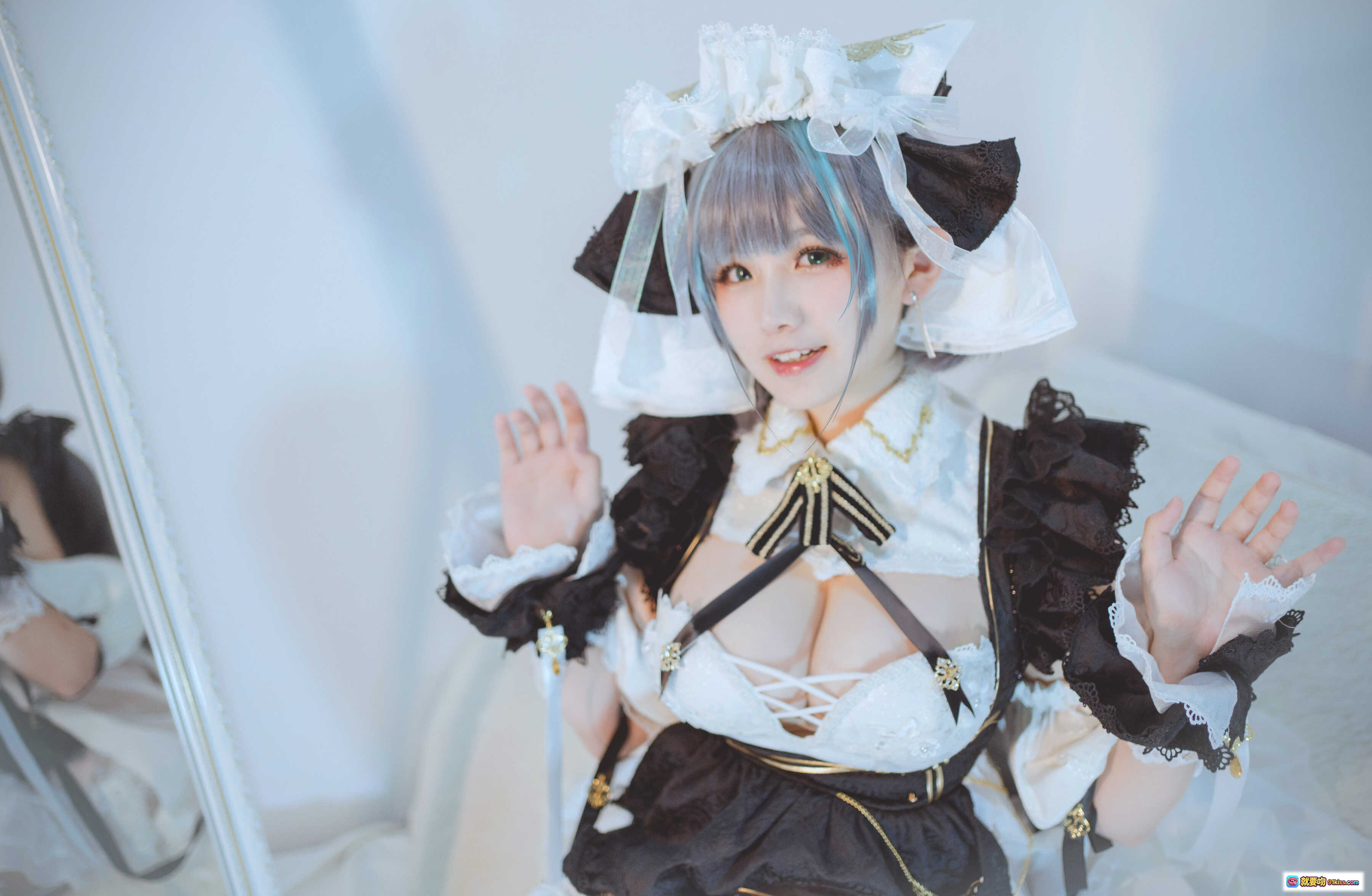 图片[8] - 阿半cos柴郡女仆装写真｜黑白色洛丽塔蕾丝裙｜精致头饰与蝴蝶结｜42P高清美图 - 就要吻