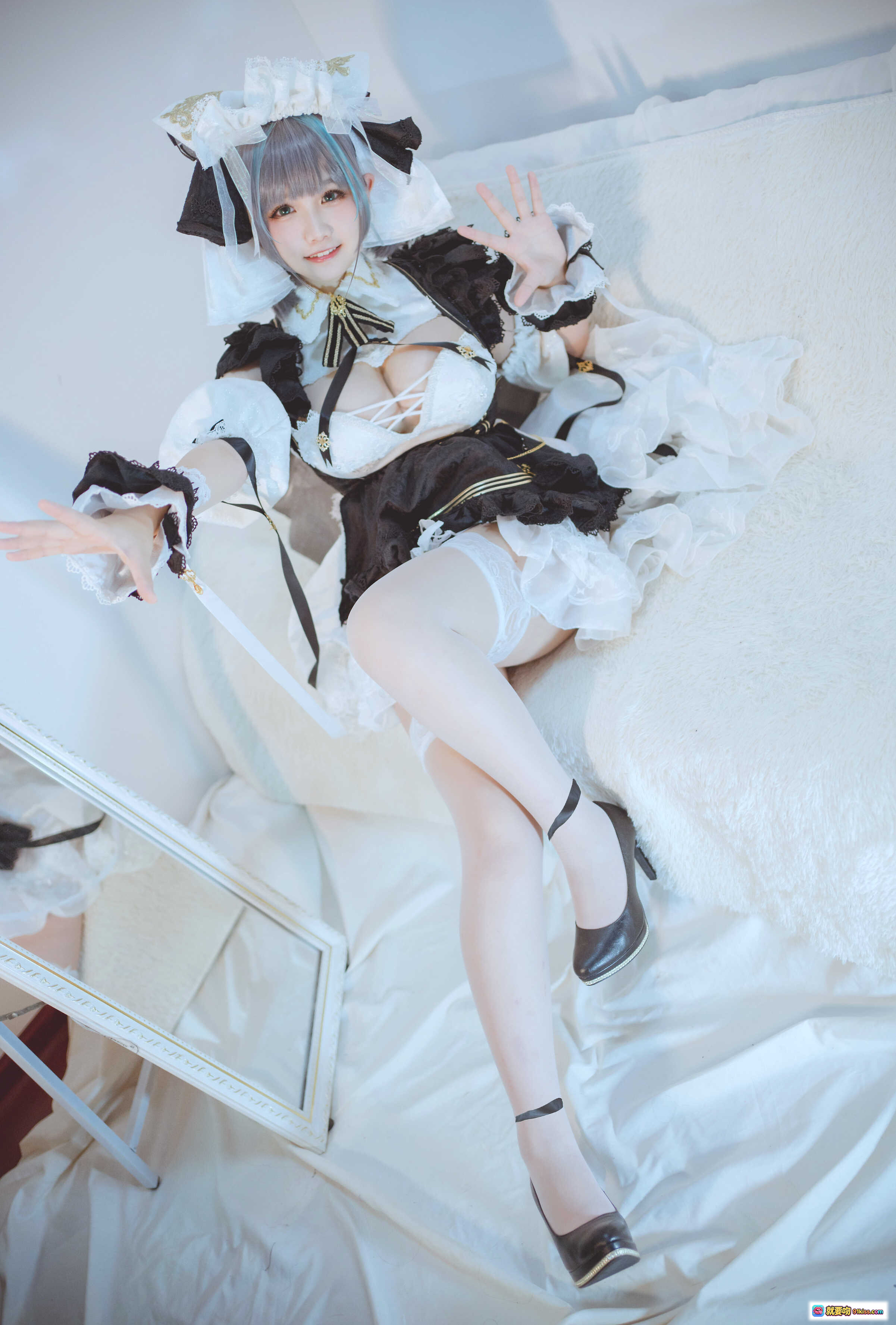 图片[5] - 阿半cos柴郡女仆装写真｜黑白色洛丽塔蕾丝裙｜精致头饰与蝴蝶结｜42P高清美图 - 就要吻