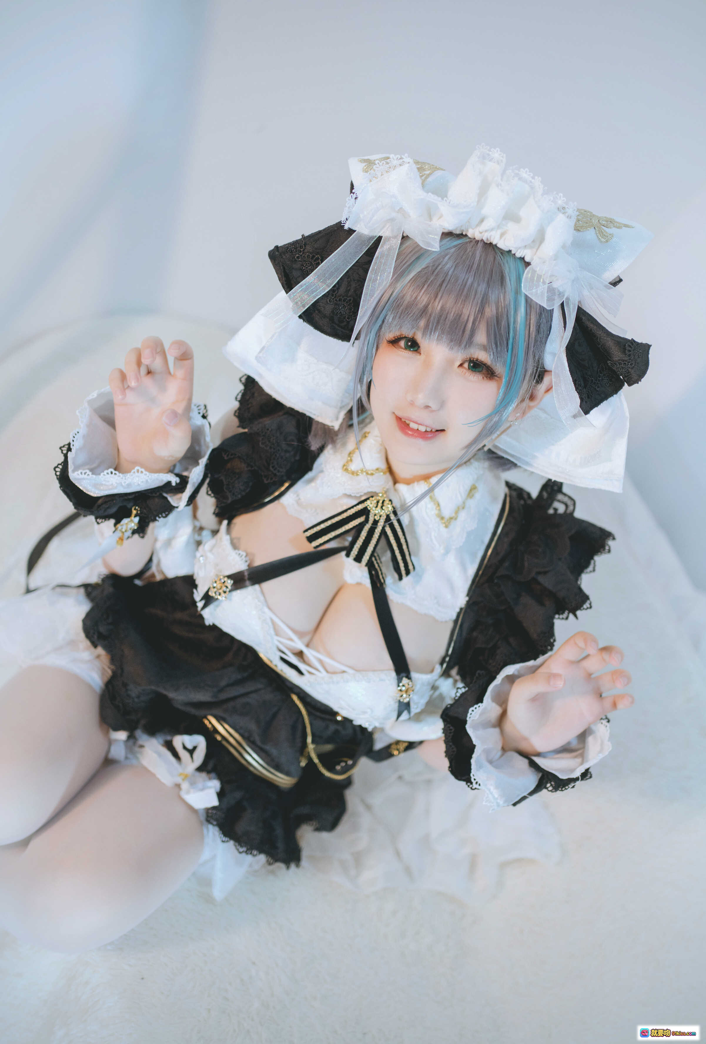 图片[6] - 阿半cos柴郡女仆装写真｜黑白色洛丽塔蕾丝裙｜精致头饰与蝴蝶结｜42P高清美图 - 就要吻
