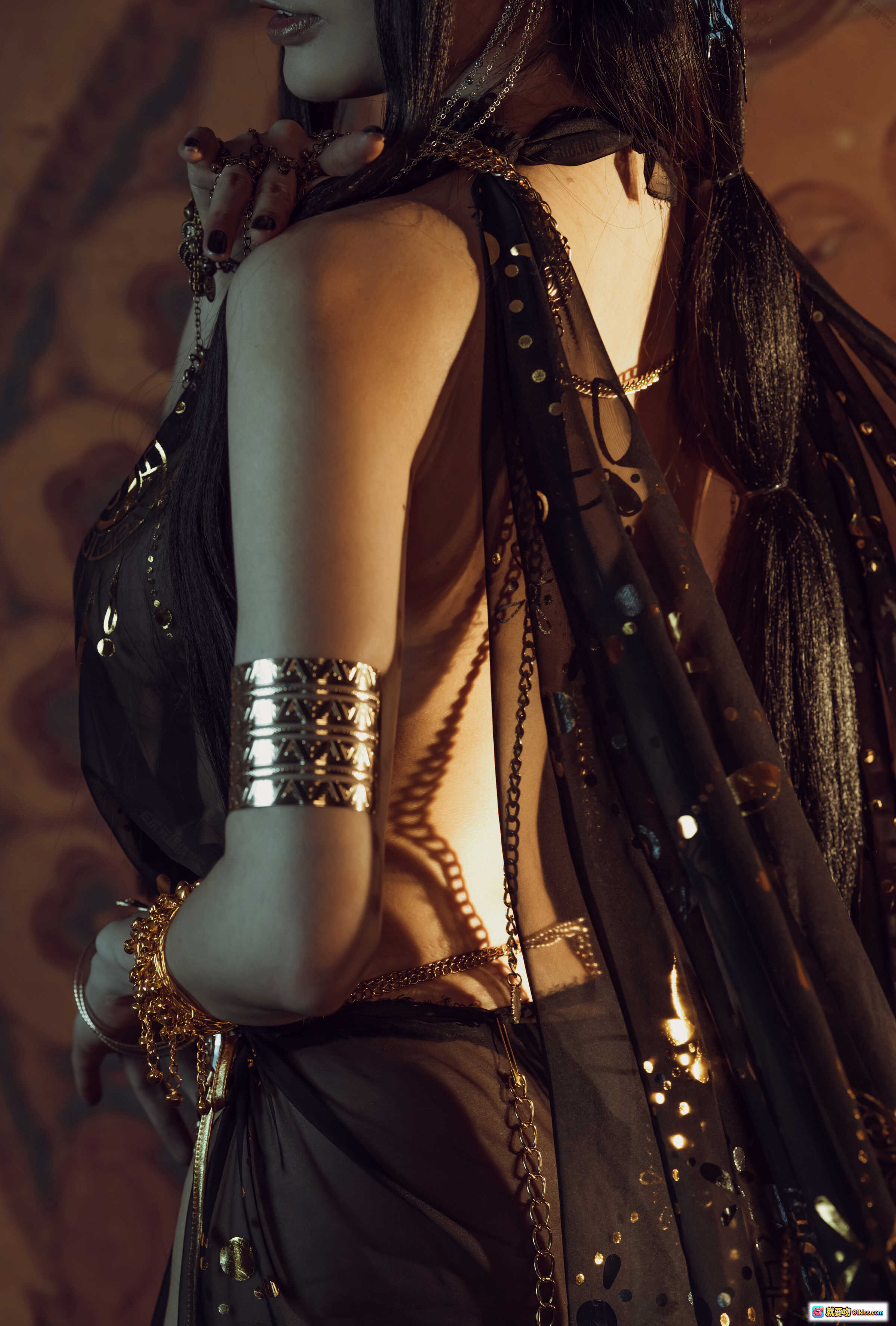 图片[4] - 秋和柯基NO.059黑敦煌写真｜神秘异域风·金色饰品·古典美人体态·敦煌壁画背景·43P高清图集 - 就要吻