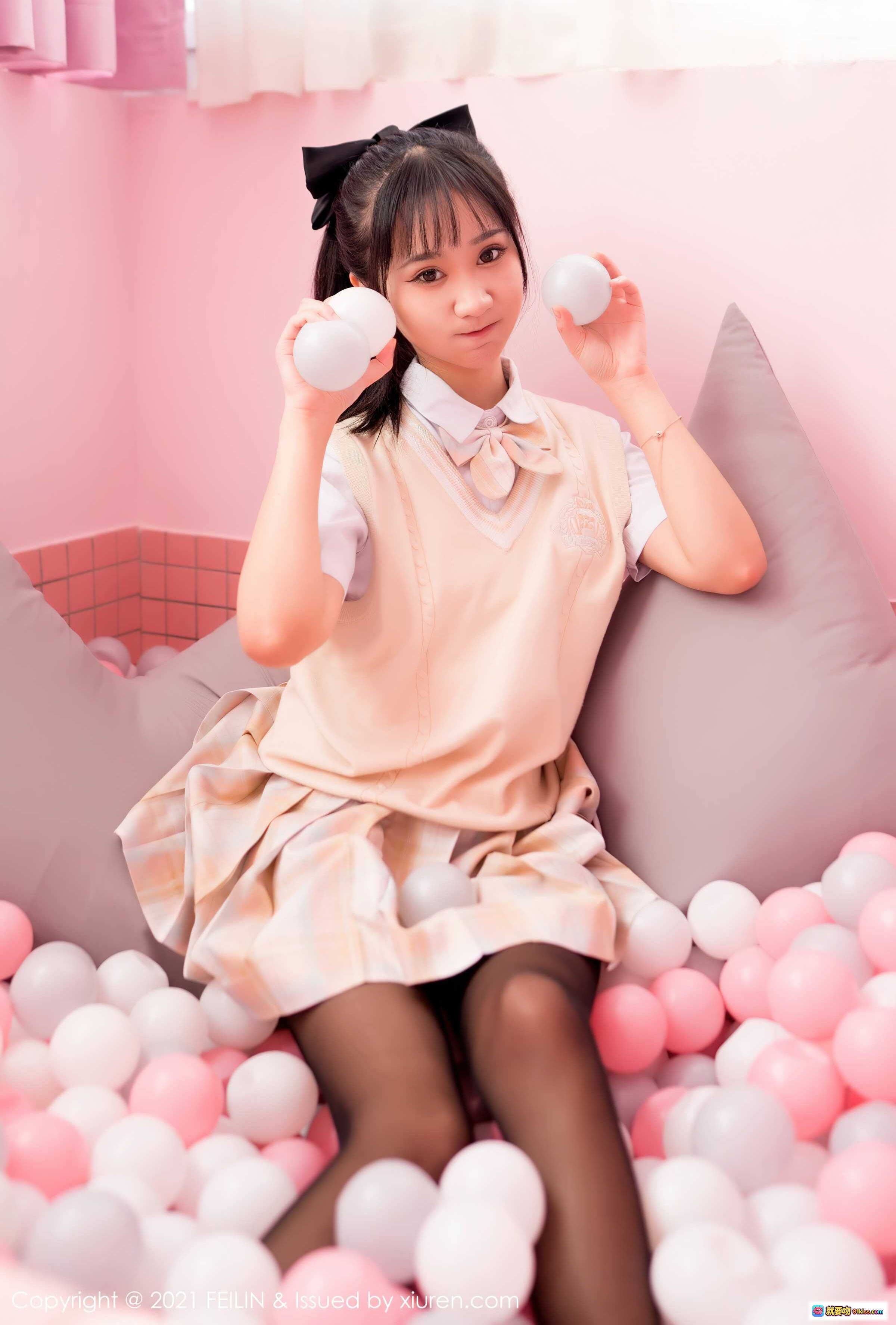 图片[4] - 小果冻儿粉色球池写真 | 甜美少女风 | 黑丝美腿 | 蝴蝶结发饰 | 2021FEILIN Vol.417高清图集 - 就要吻