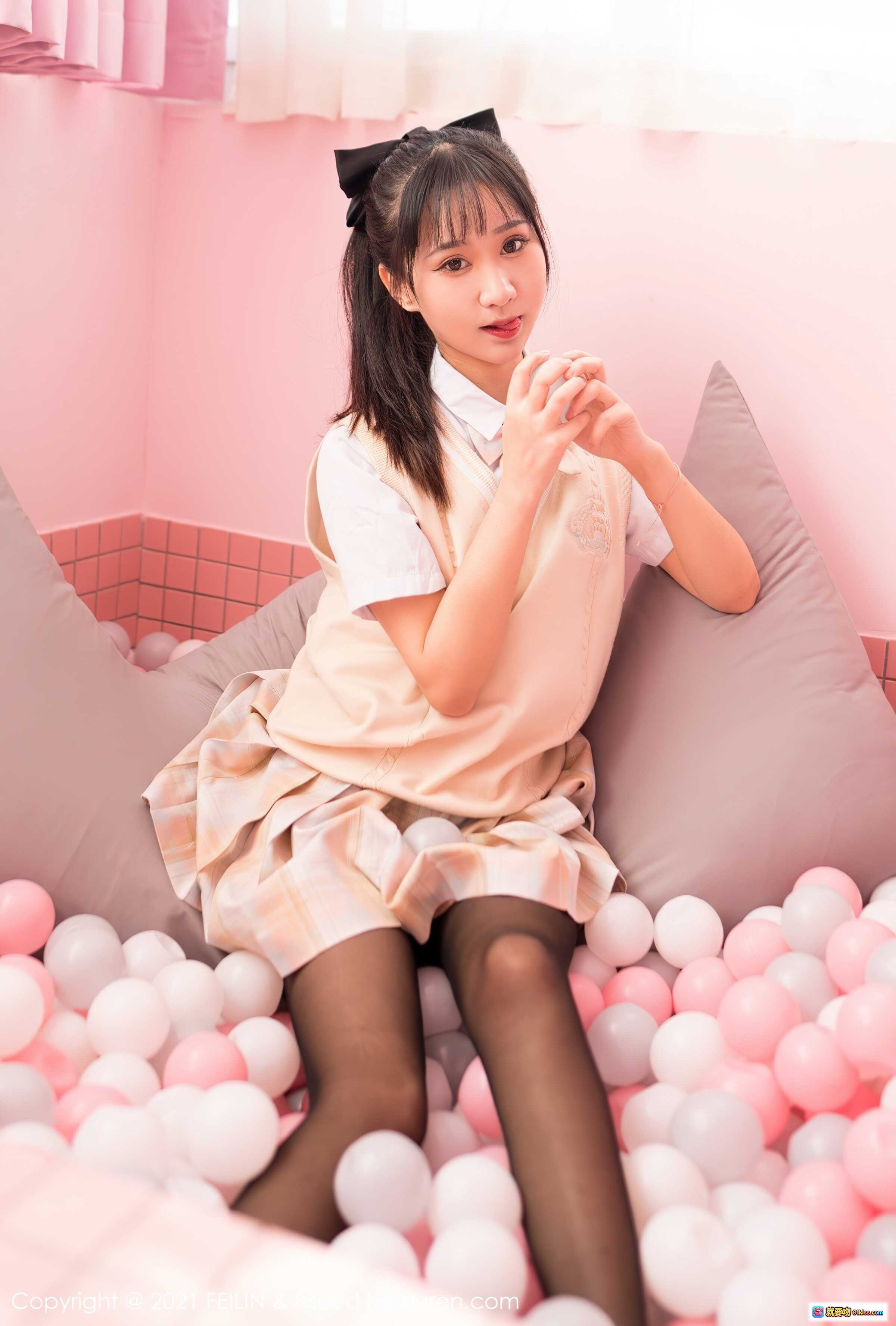 图片[2] - 小果冻儿粉色球池写真 | 甜美少女风 | 黑丝美腿 | 蝴蝶结发饰 | 2021FEILIN Vol.417高清图集 - 就要吻