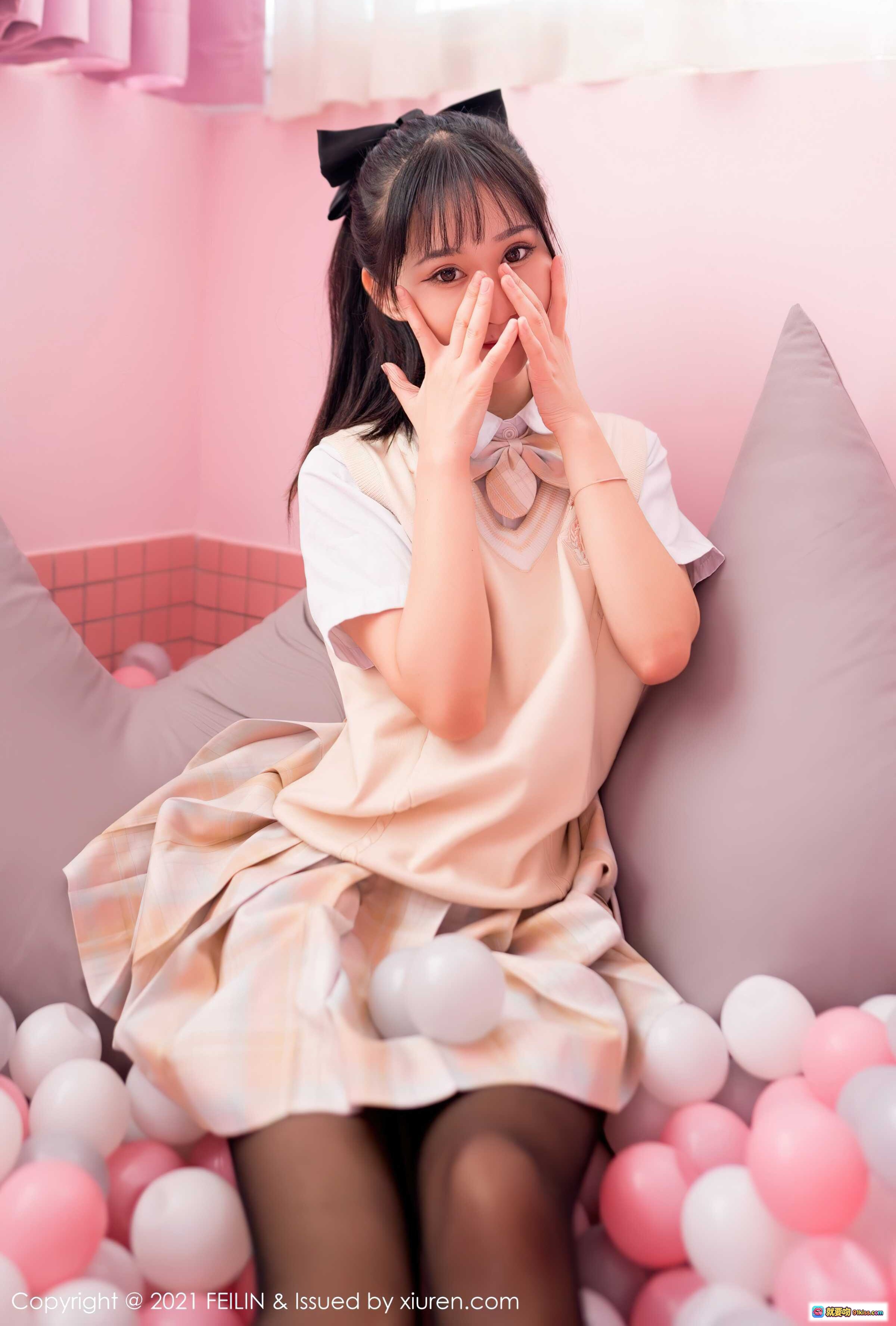 图片[5] - 小果冻儿粉色球池写真 | 甜美少女风 | 黑丝美腿 | 蝴蝶结发饰 | 2021FEILIN Vol.417高清图集 - 就要吻