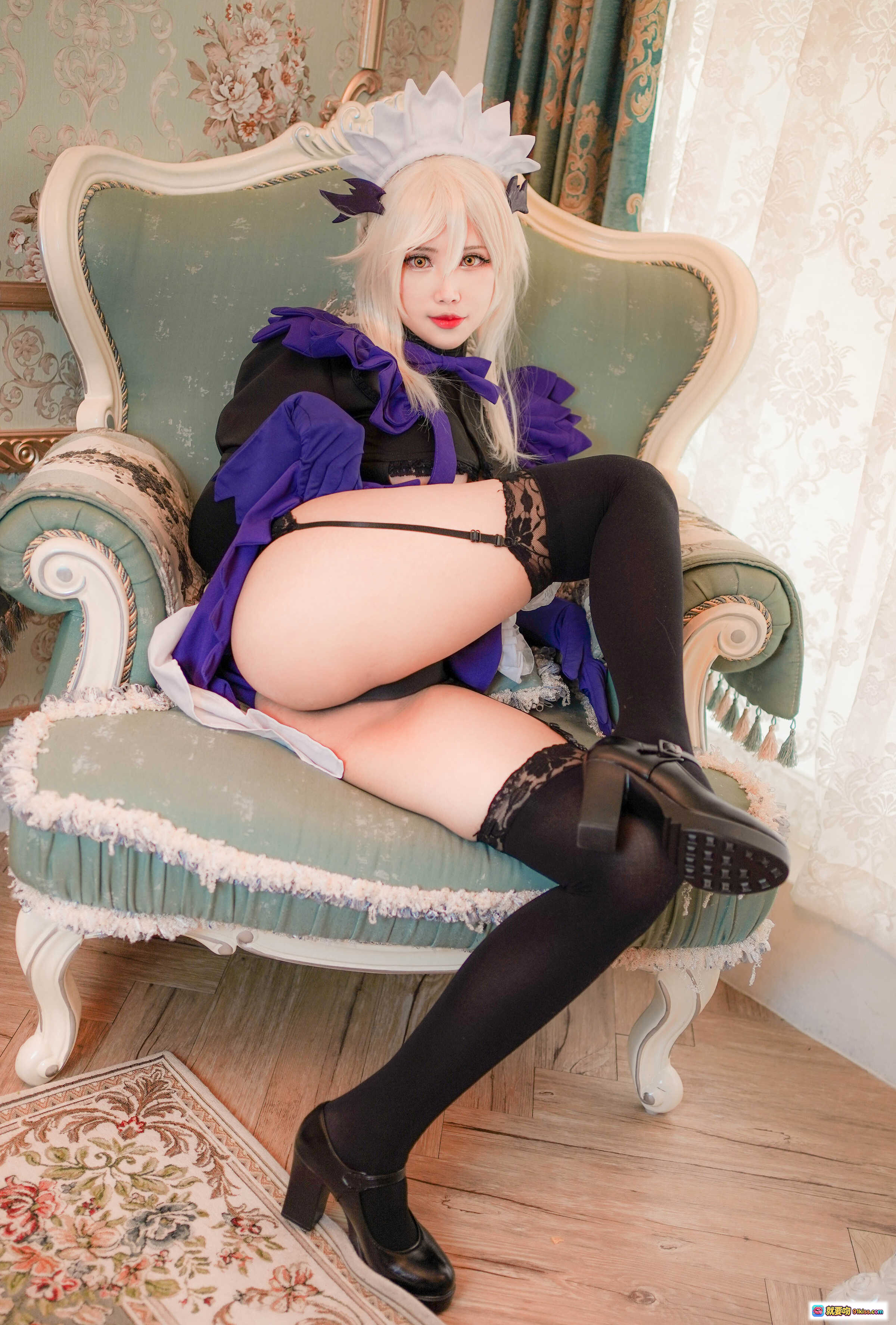 图片[5] - KaYa萱 NO.037 泳装阿尔托莉雅女仆Cosplay 黑色蕾丝长袜高跟鞋 白发紫蝴蝶结 优雅楼梯写真 24P高清图集 - 就要吻