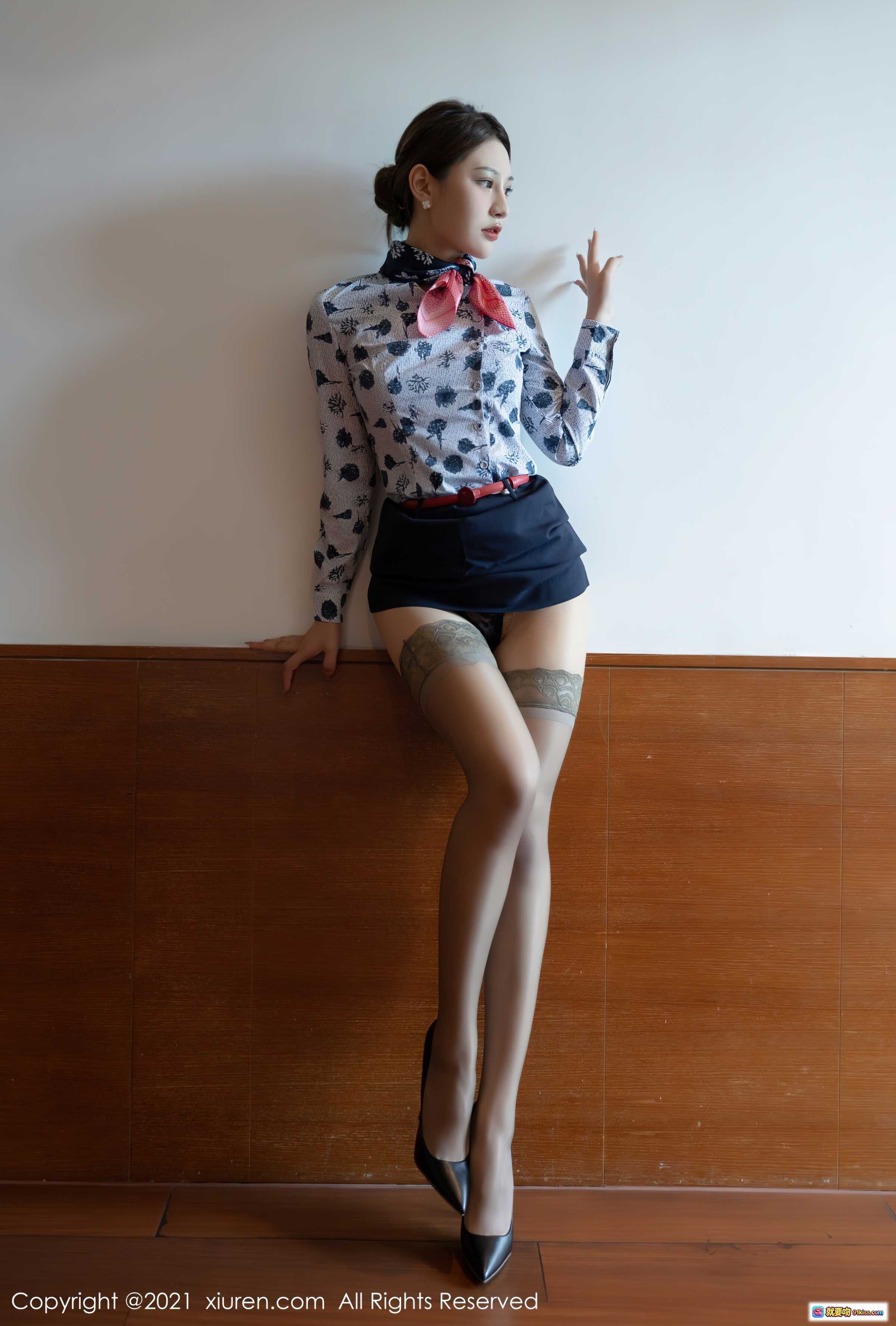 图片[2] - 张欣欣办公室写真 | 丝袜美腿高跟鞋 | 职业装性感姿势 | XiuRen秀人网No.3914 2021.09.08 - 就要吻