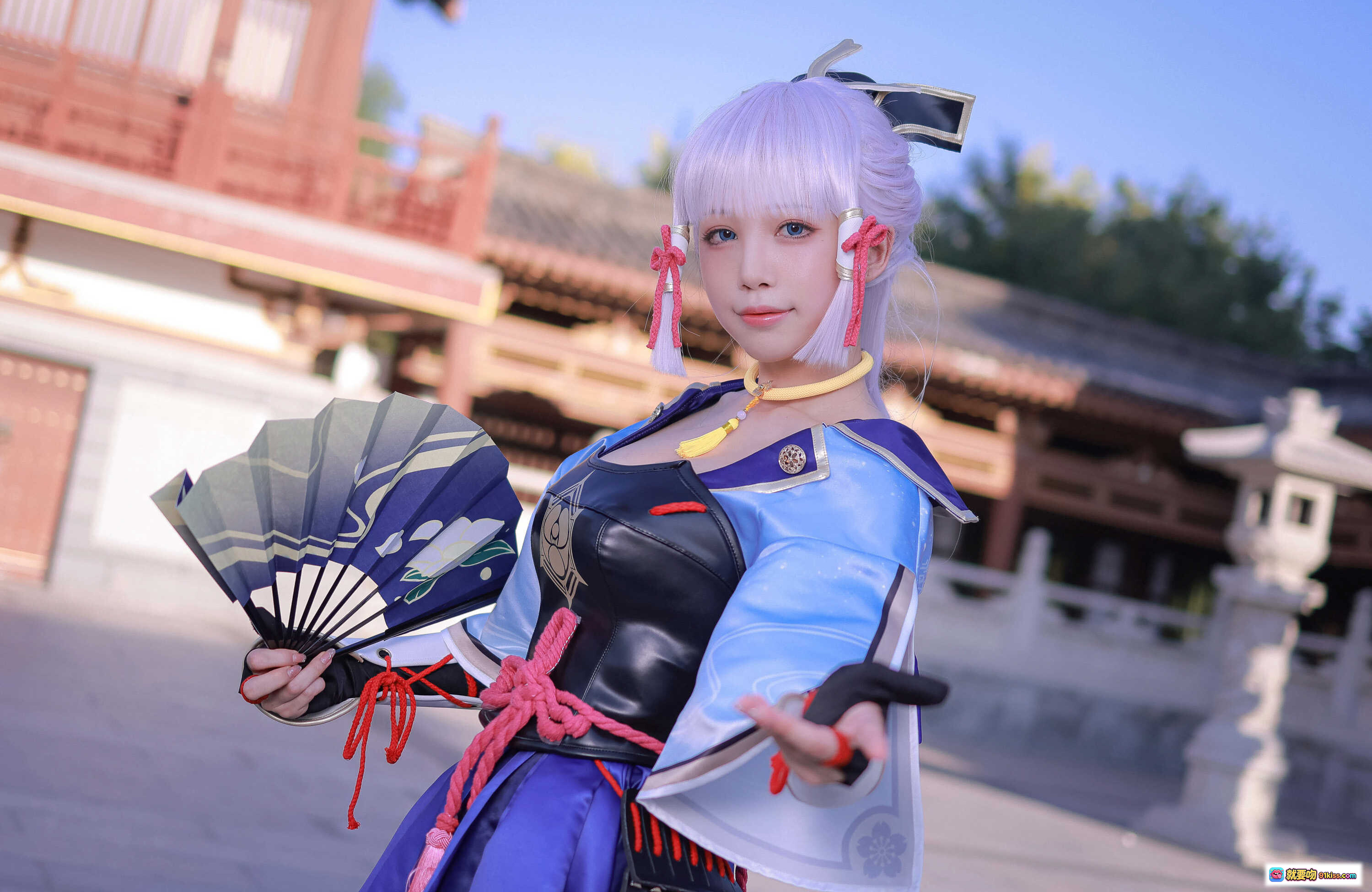 图片[9] - 水淼aqua神里绫华cosplay高清写真｜古风建筑背景｜精致和风服饰｜动态跳跃姿势｜68P图集 - 就要吻