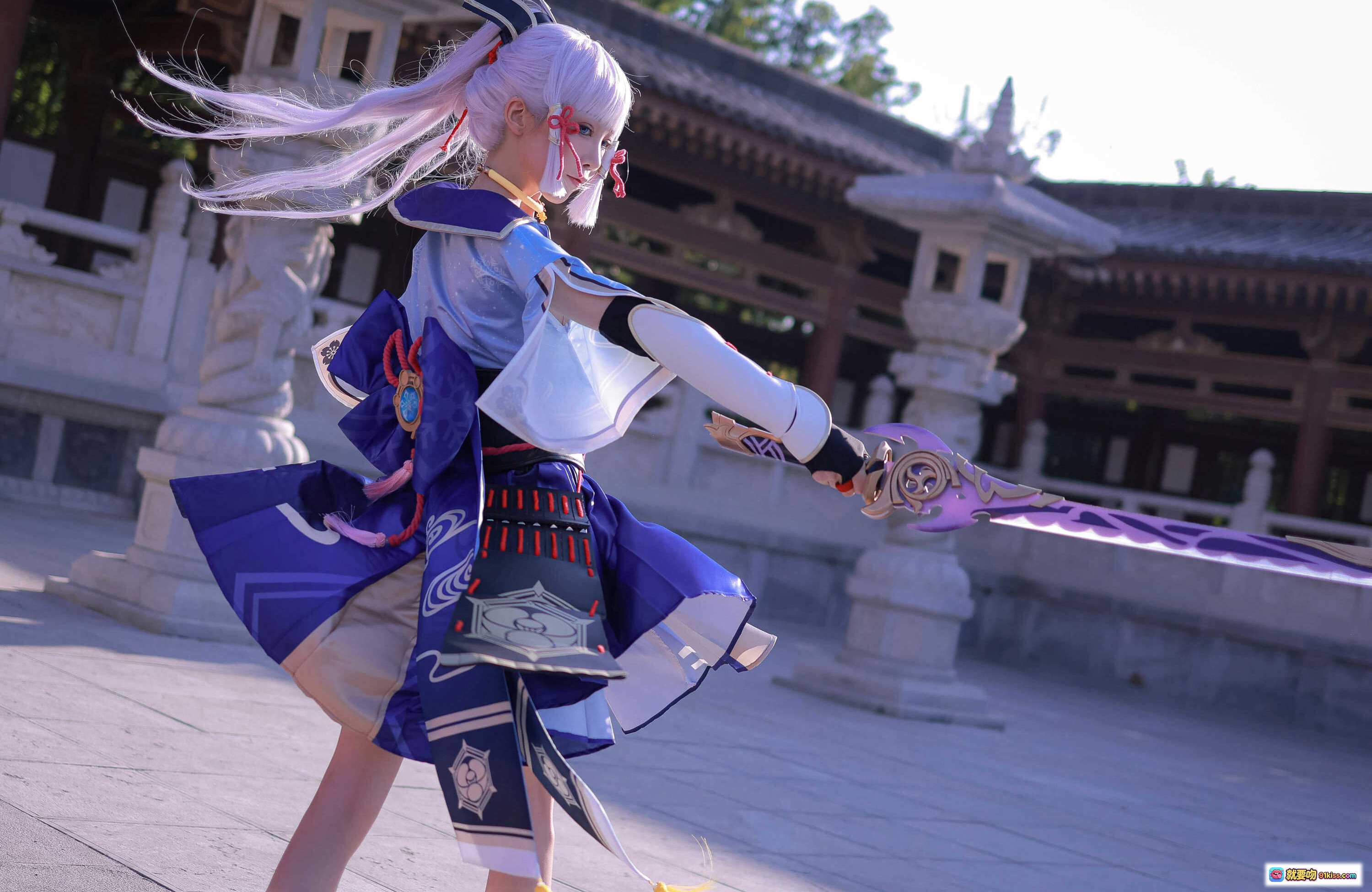 图片[6] - 水淼aqua神里绫华cosplay高清写真｜古风建筑背景｜精致和风服饰｜动态跳跃姿势｜68P图集 - 就要吻