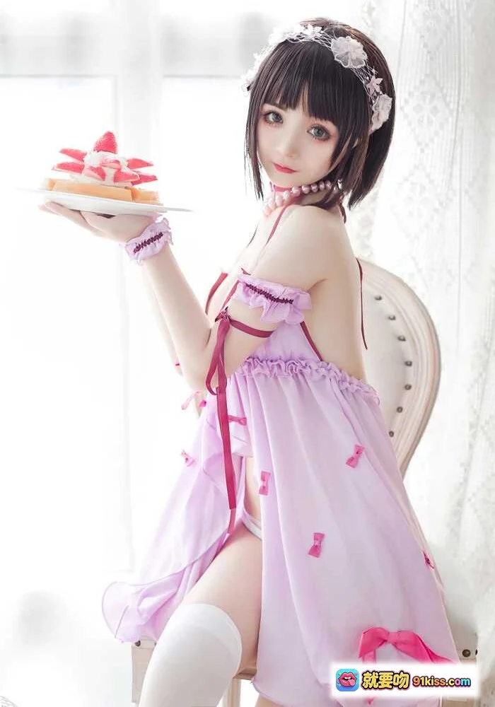 桜井宁宁NO.041加藤惠cosplay 粉色蕾丝睡衣+草莓蛋糕+花环头饰+白丝美腿 甜美少女写真 - 就要吻