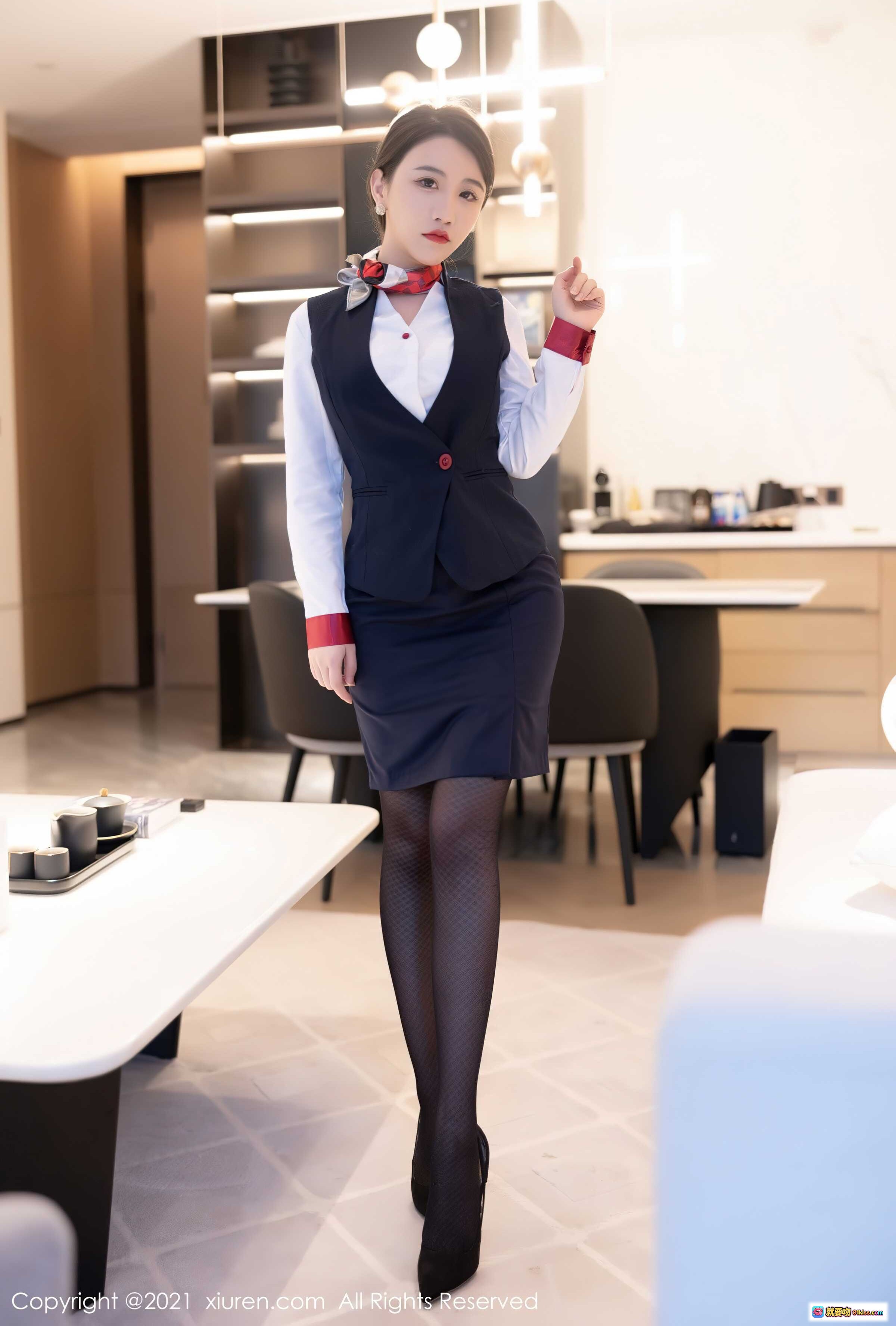图片[7] - Cherry绯月樱空姐制服写真 | 优雅职业装搭配红领巾 | 黑丝美腿迷人姿态 | XIUREN秀人网2021高清图集 - 就要吻