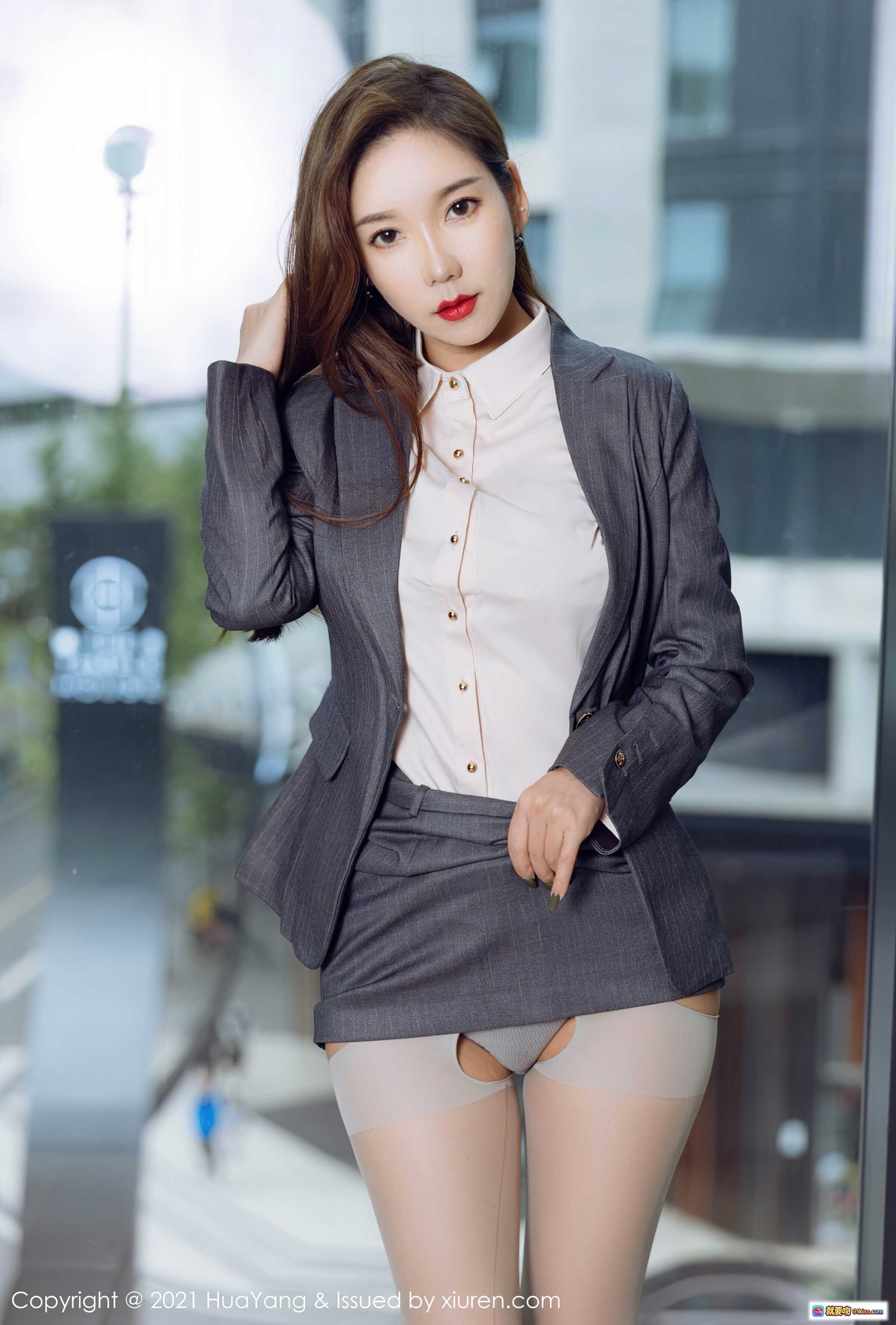 图片[3] - 艾静香灰色西装套装搭配肉色丝袜写真 | HuaYang 2021.11.29 Vol.470 高清美腿职场风摄影 - 就要吻