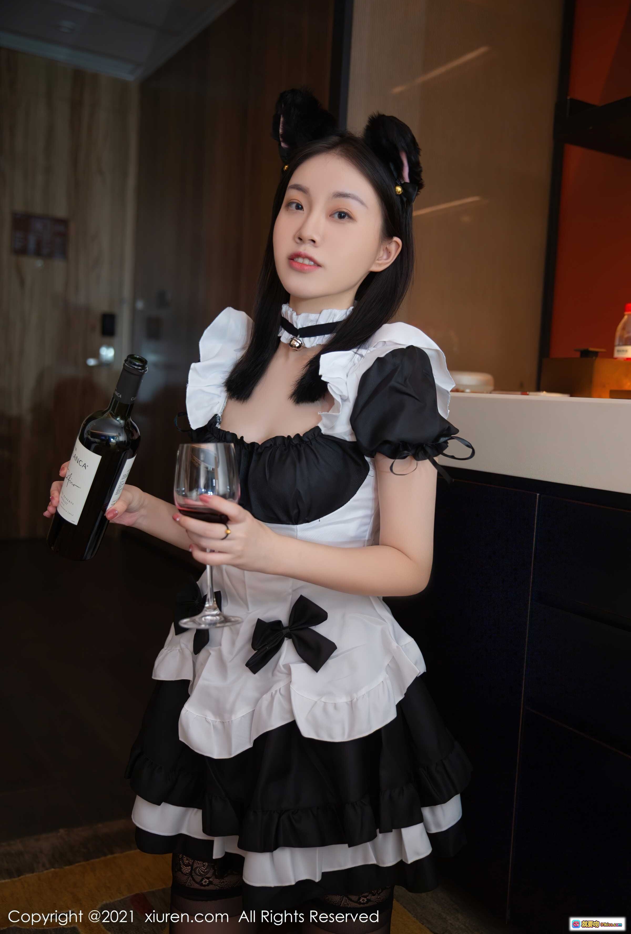 图片[5] - 甜妹女仆装黑白色洛丽塔裙双马尾发饰手持拖鞋室内写真秀人网2021精选 - 就要吻