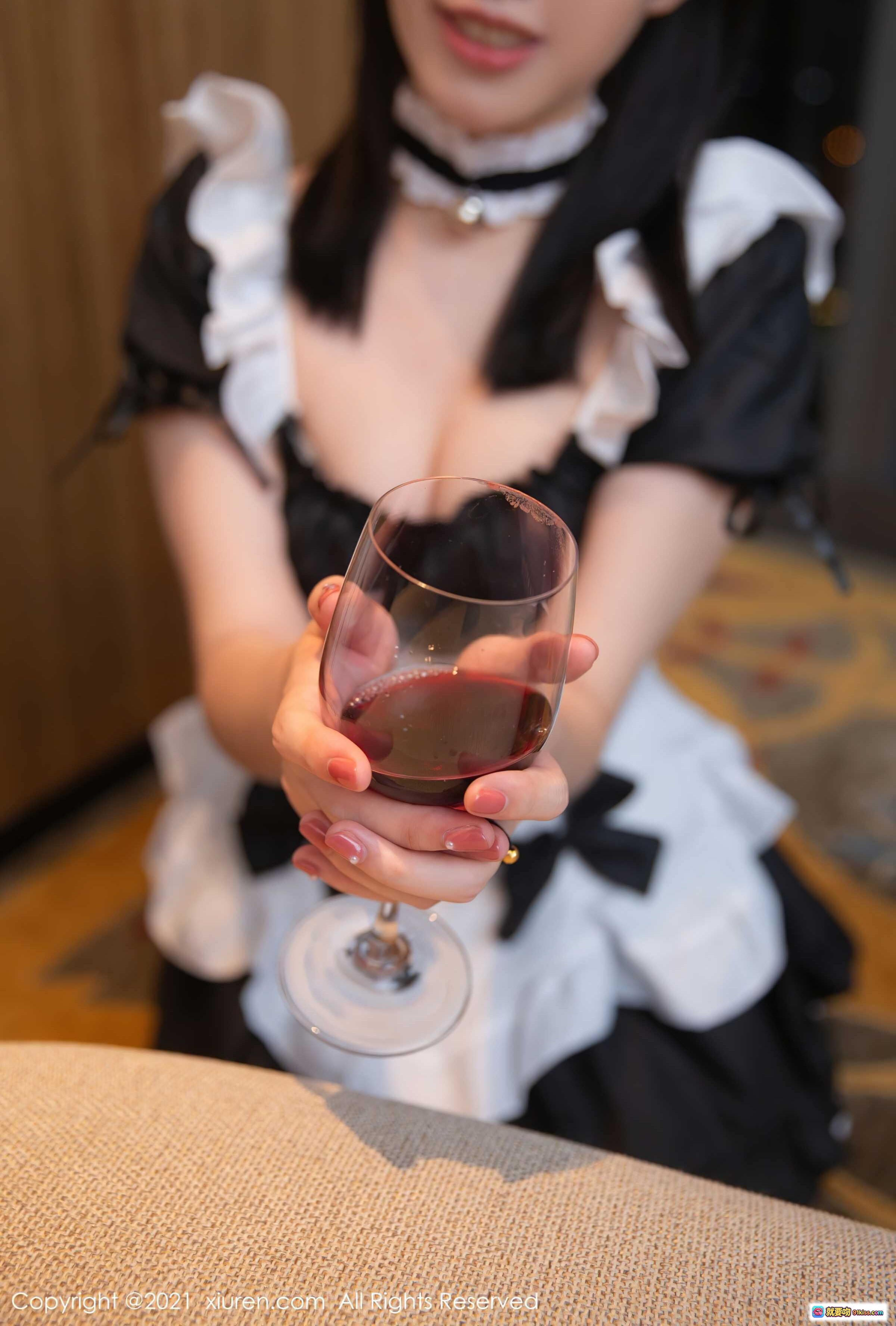 图片[10] - 甜妹女仆装黑白色洛丽塔裙双马尾发饰手持拖鞋室内写真秀人网2021精选 - 就要吻