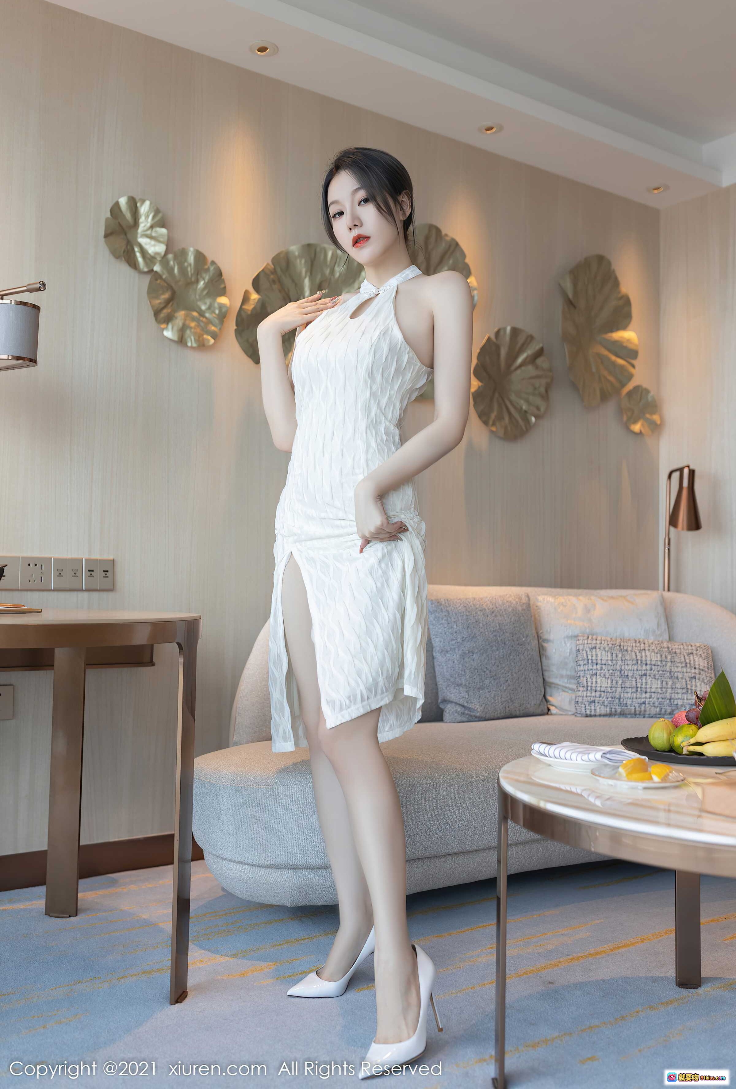 图片[3] - 安然Maleah御姐性感写真 | 白色挂脖旗袍裙高开叉显瘦优雅 | XiuRen秀人网2021.12.07 NO.4308 - 就要吻