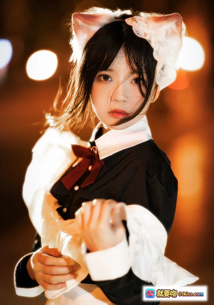 桜桃喵110长裙妹抖夜景写真｜猫耳女仆装甜美可爱｜暖光逆光氛围感美图 - 就要吻