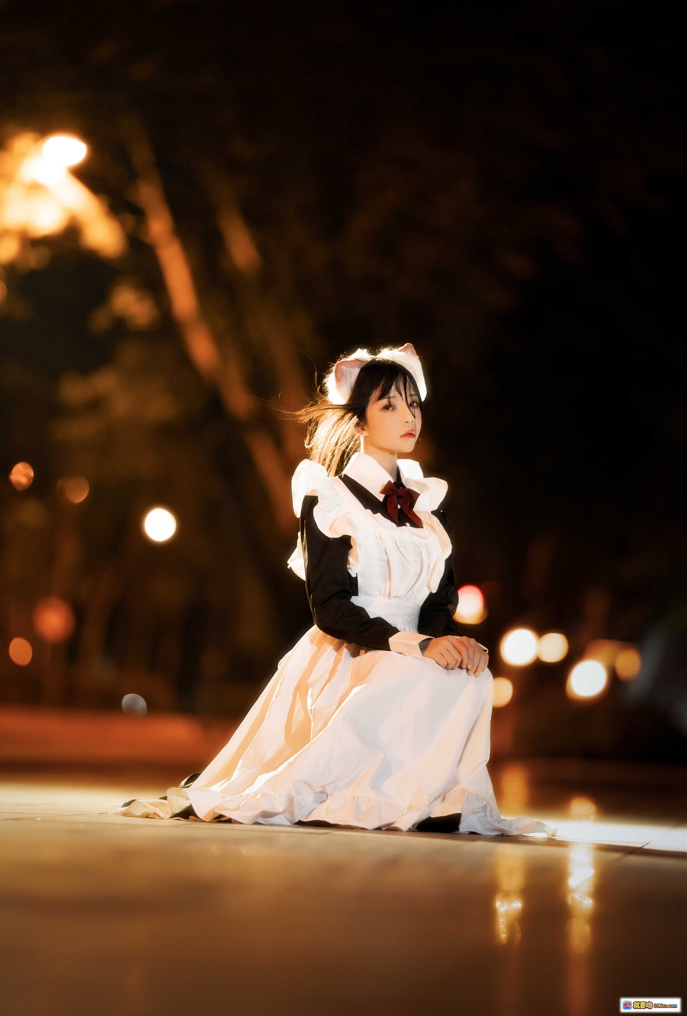 图片[7] - 桜桃喵110长裙妹抖夜景写真｜猫耳女仆装甜美可爱｜暖光逆光氛围感美图 - 就要吻