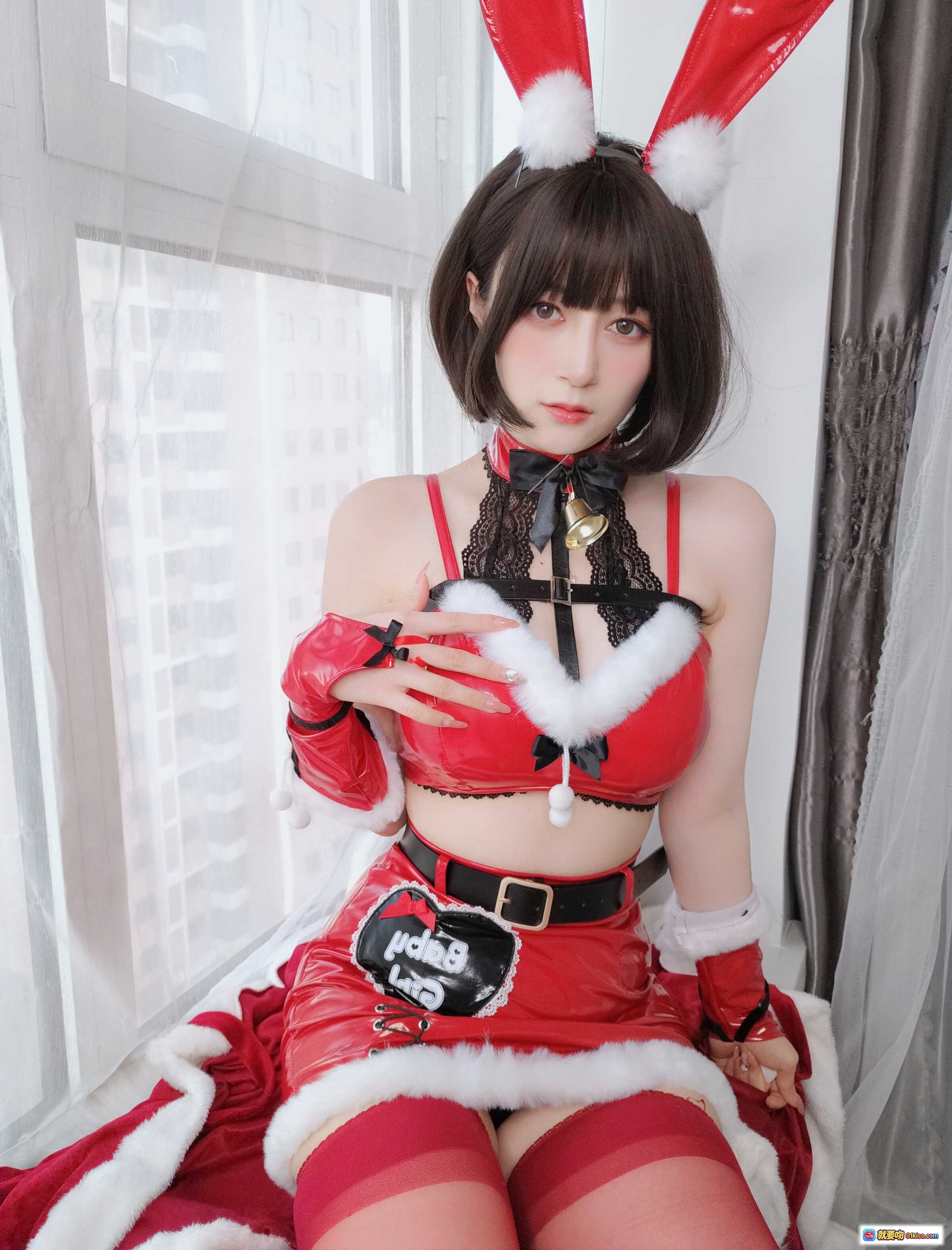 白银81 NO.094 圣诞兔女郎COS写真 12月会员合集 红色皮质兔耳装 白毛边蕾丝吊带 蝴蝶结颈饰 圣诞主题美少女 - 就要吻