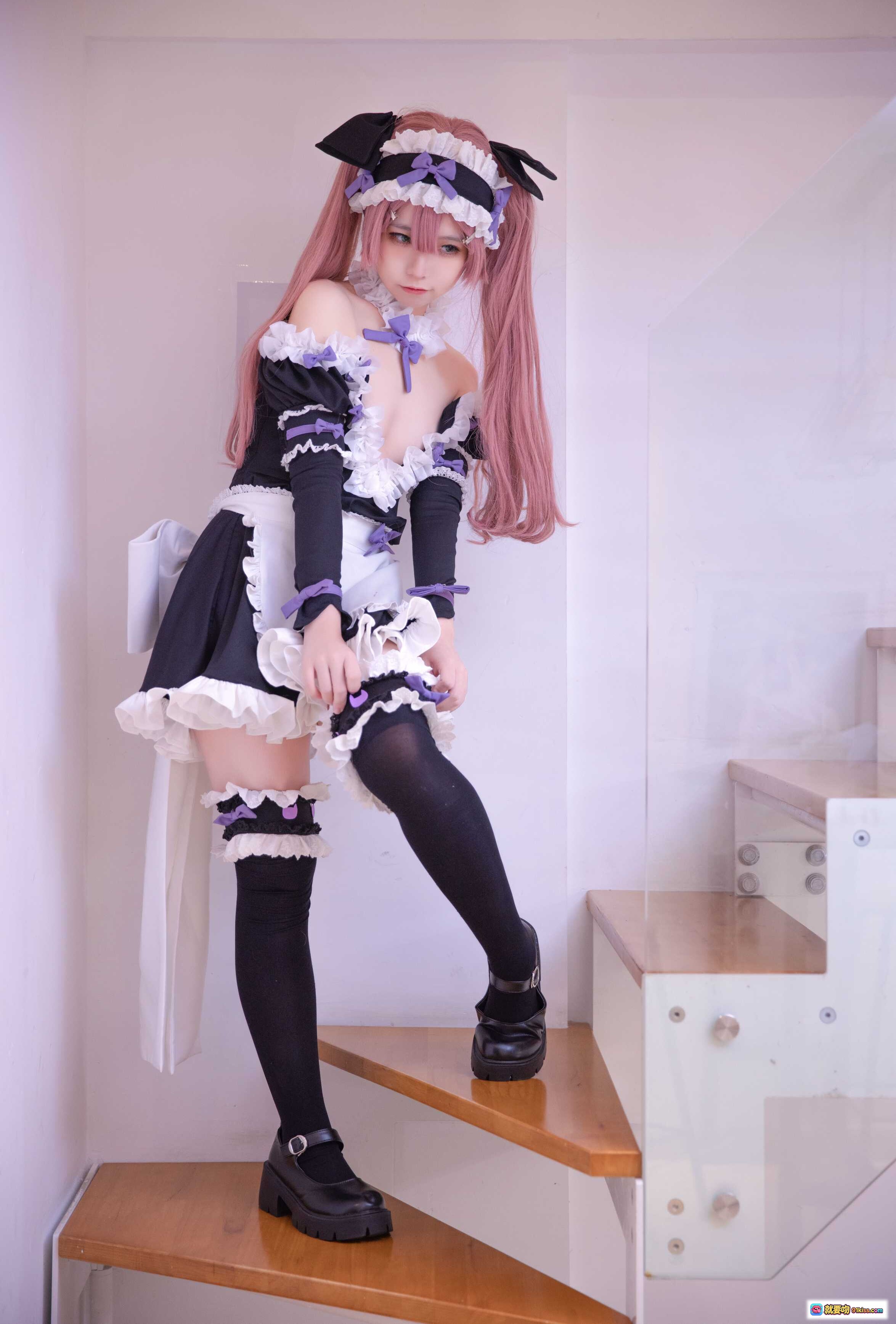 图片[9] - G44不会受伤 NO.045 blade女仆 cosplay 粉发紫饰黑丝美腿沙发写真 27P高清图集 - 就要吻