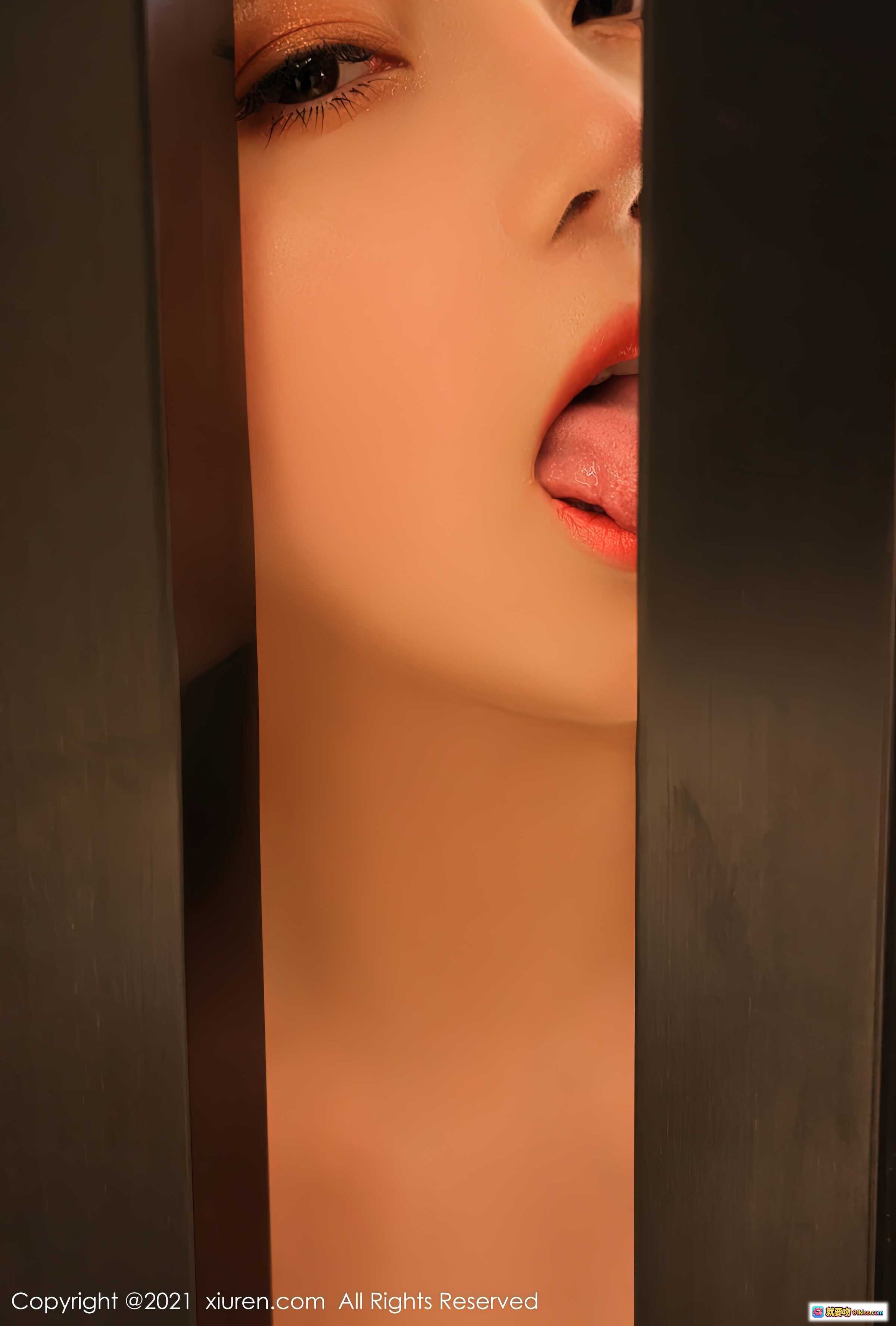 图片[9] - XiuRen秀人网2021.06.11 No.3534 豆瓣酱 白色蕾丝内衣+黑丝美腿 车内性感写真 45P高清图集 - 就要吻