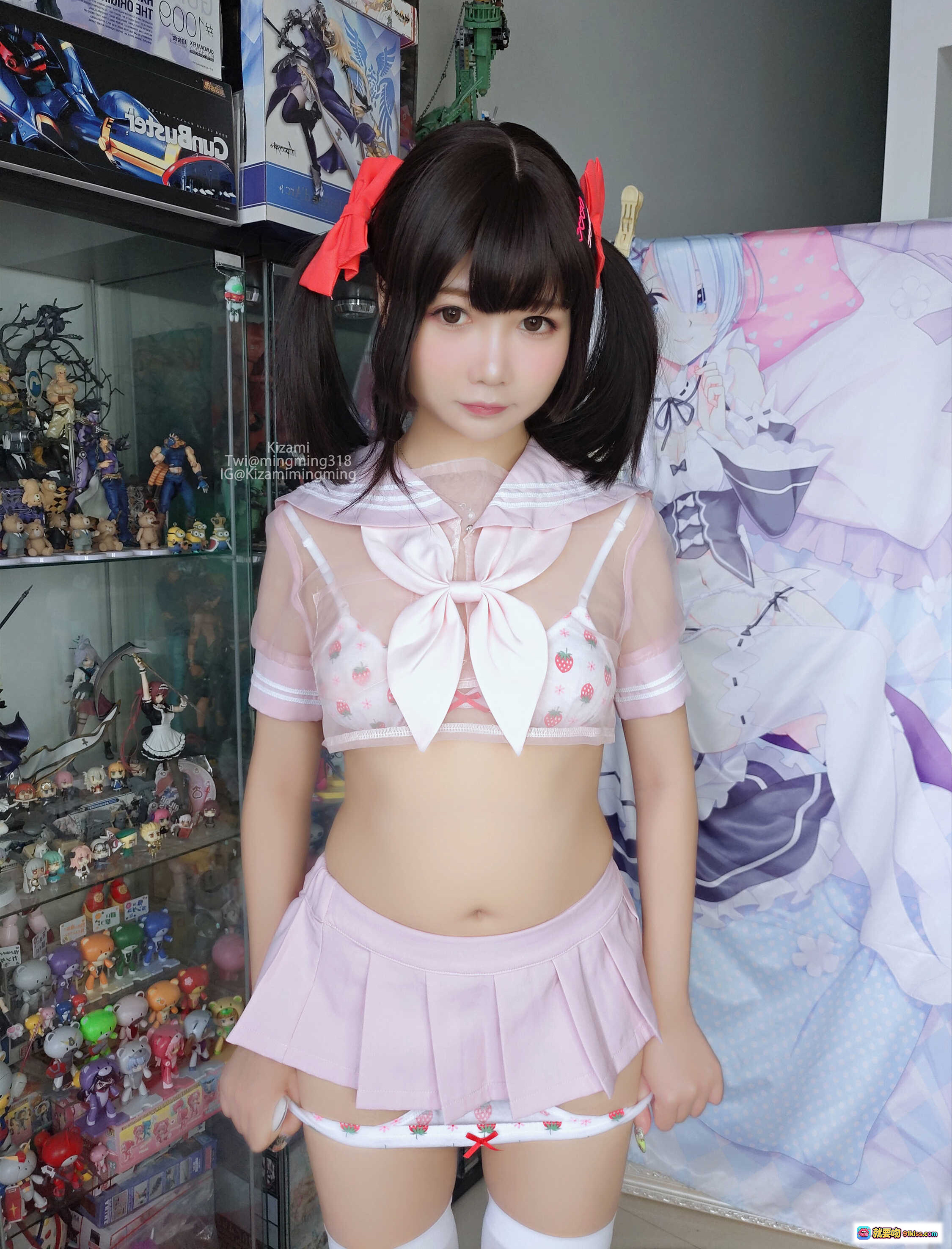 图片[5] - 铭铭Kizami Vol.032 Fantia7月合集261P 粉色女仆装双马尾白丝美腿 Cosplay写真集 收藏柜背景动漫海报场景 - 就要吻
