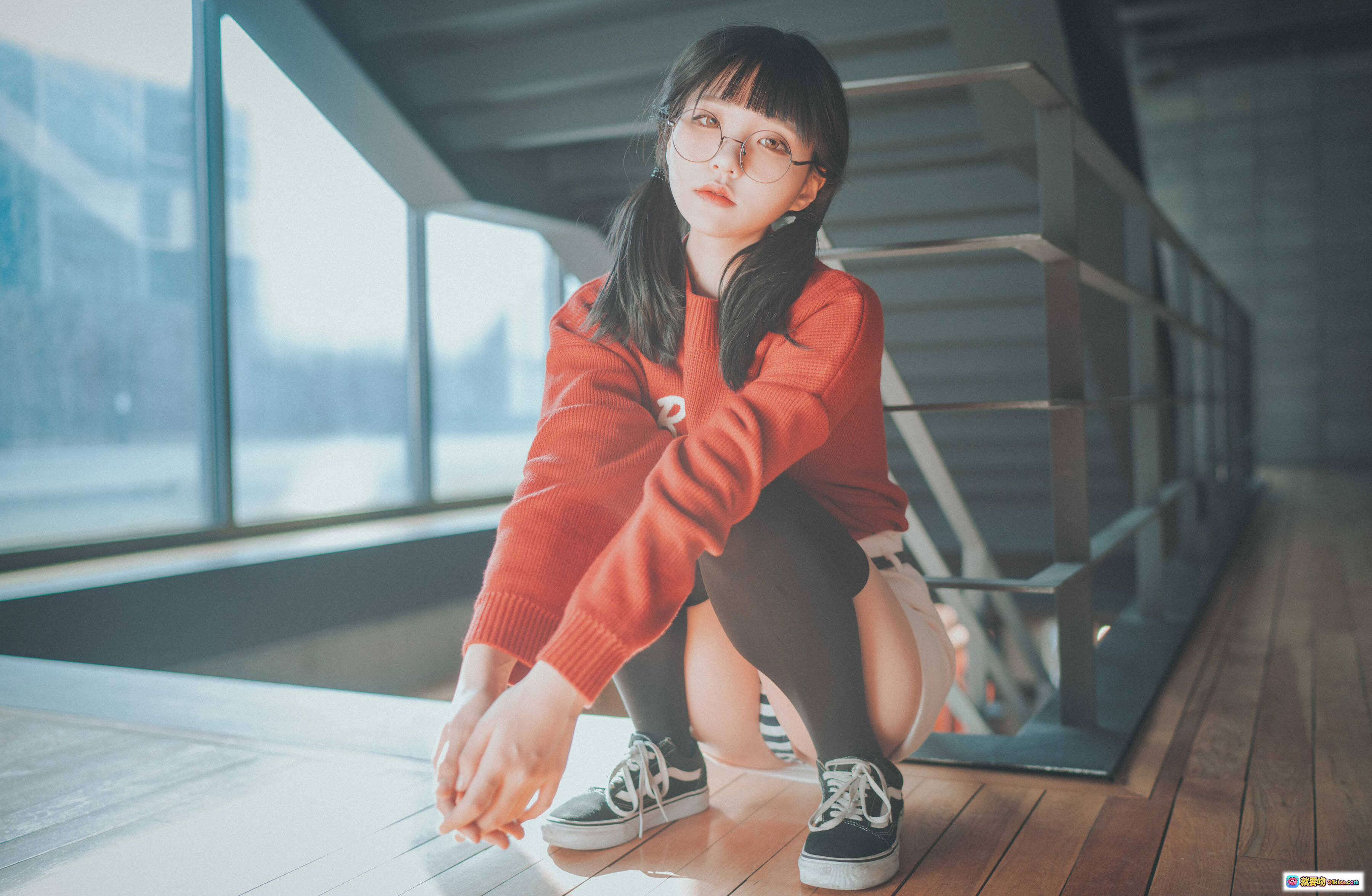 图片[2] - 韩国正妹Jenny NO.017 穿毛绒外套黑丝长腿楼梯写真 Brooklyn_Girl风格 29P高清图集 - 就要吻