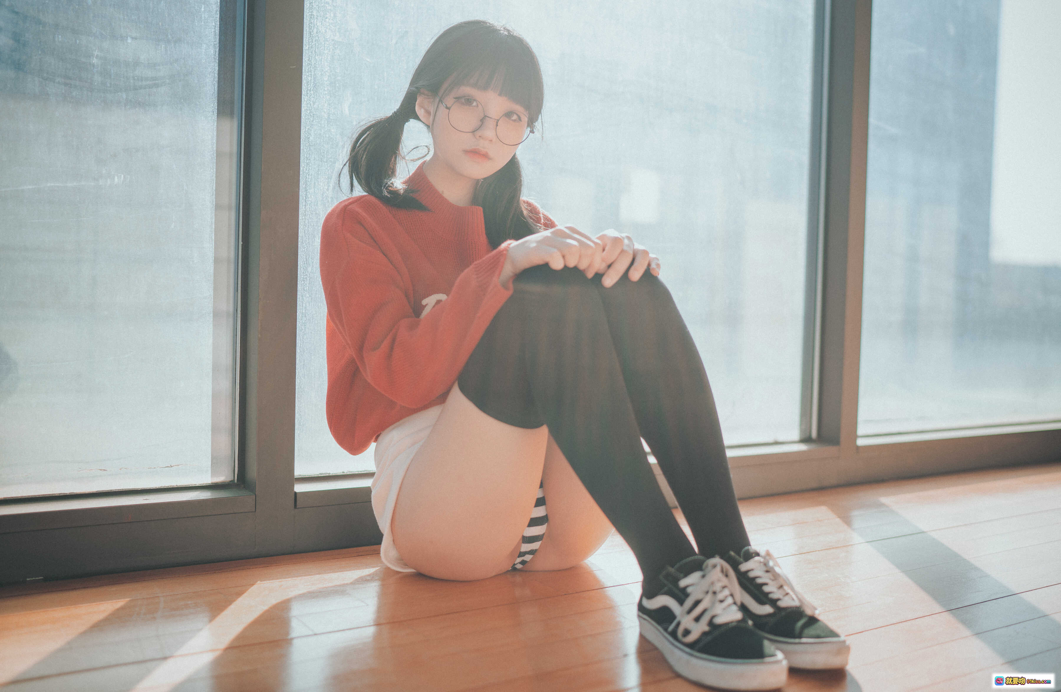 图片[10] - 韩国正妹Jenny NO.017 穿毛绒外套黑丝长腿楼梯写真 Brooklyn_Girl风格 29P高清图集 - 就要吻