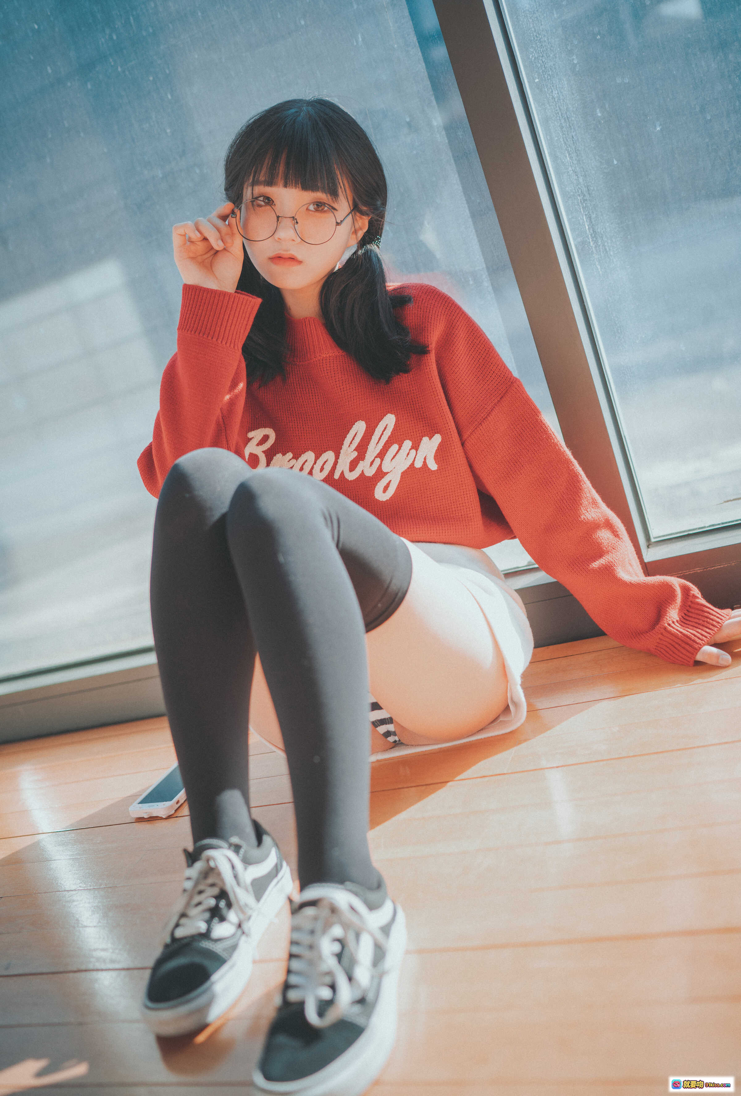 图片[3] - 韩国正妹Jenny NO.017 穿毛绒外套黑丝长腿楼梯写真 Brooklyn_Girl风格 29P高清图集 - 就要吻