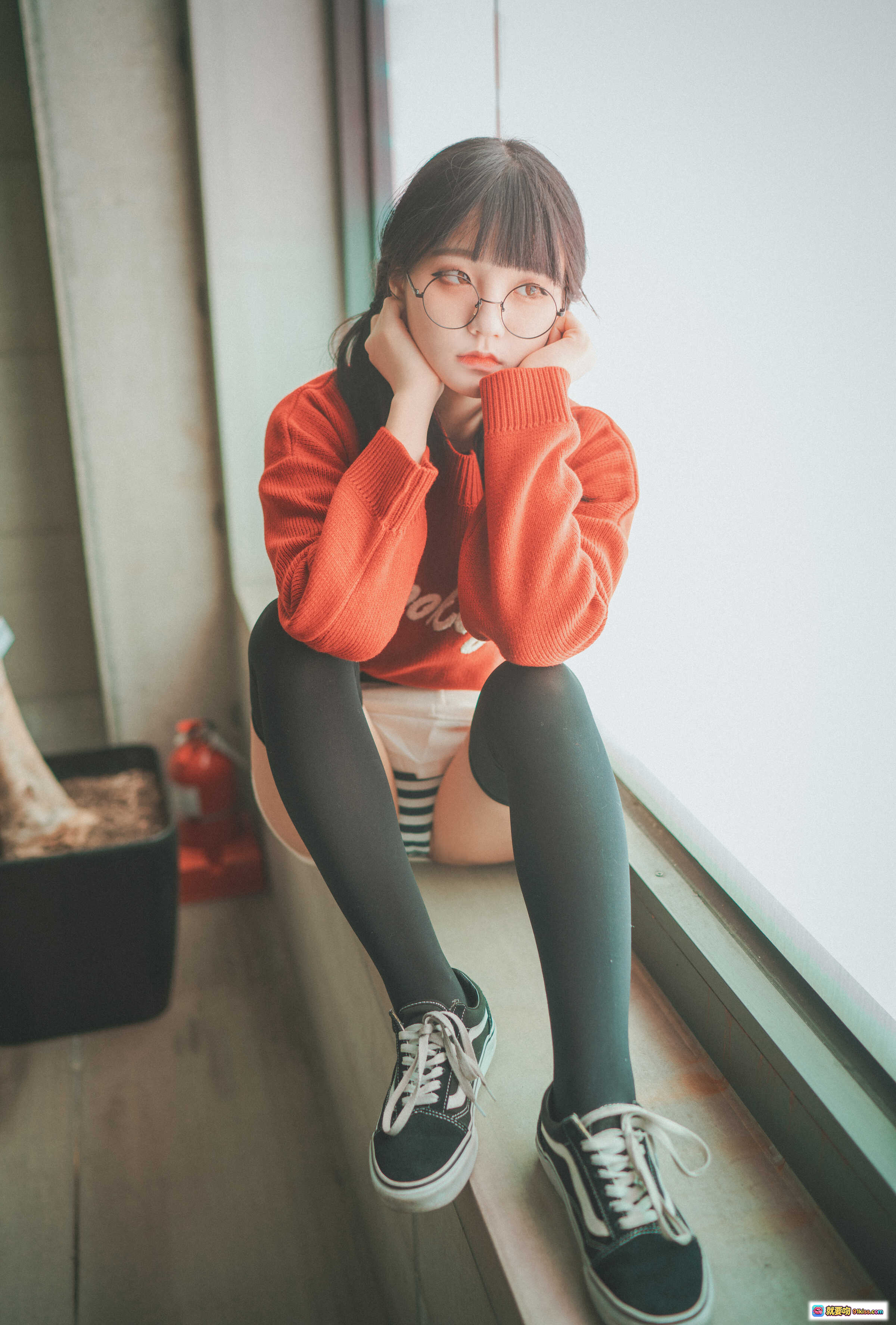 图片[7] - 韩国正妹Jenny NO.017 穿毛绒外套黑丝长腿楼梯写真 Brooklyn_Girl风格 29P高清图集 - 就要吻