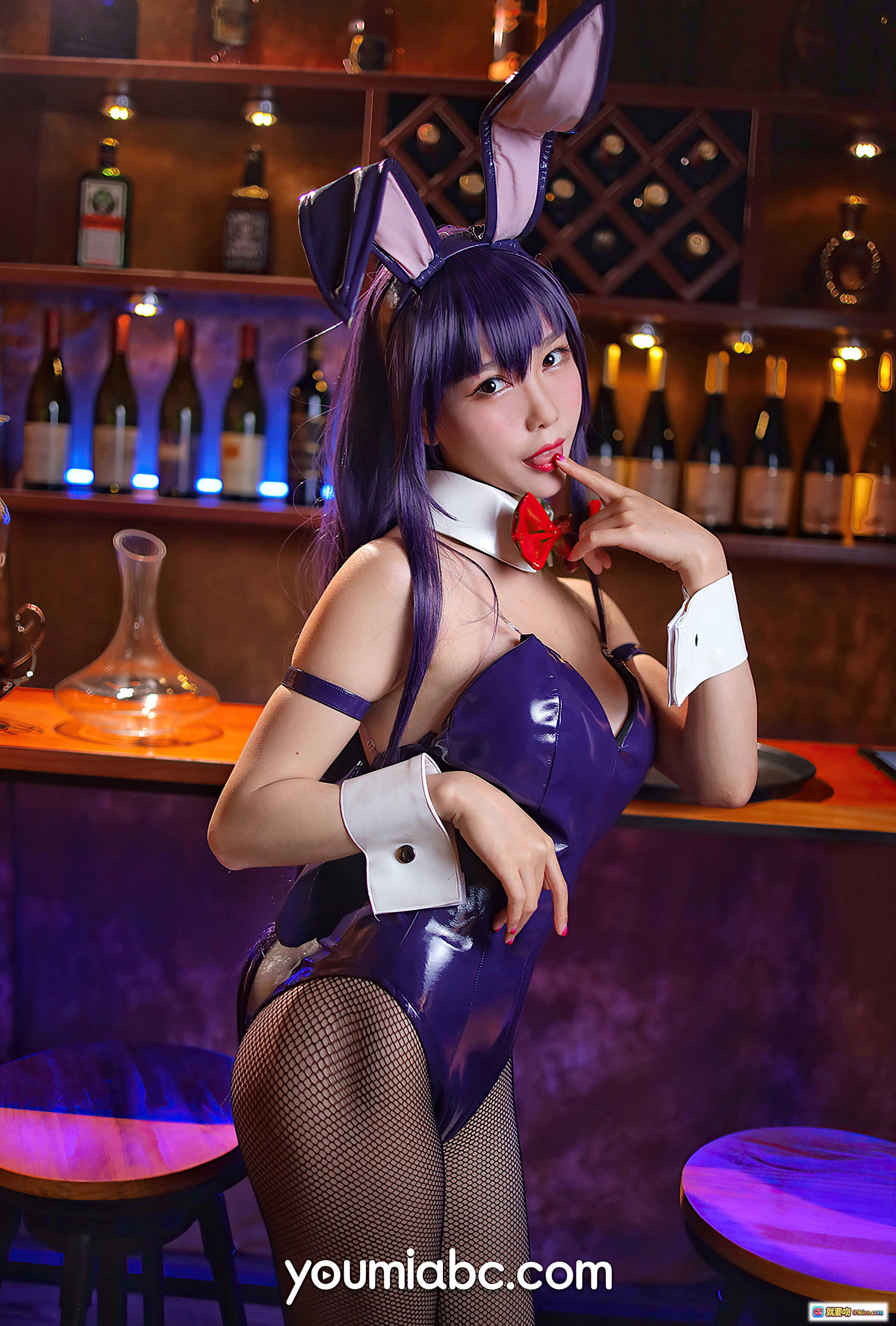 图片[1] - YouMi尤蜜2020.12.04学姐兔女郎cos抖娘利世紫色皮衣渔网袜酒吧写真40P846MB - 就要吻
