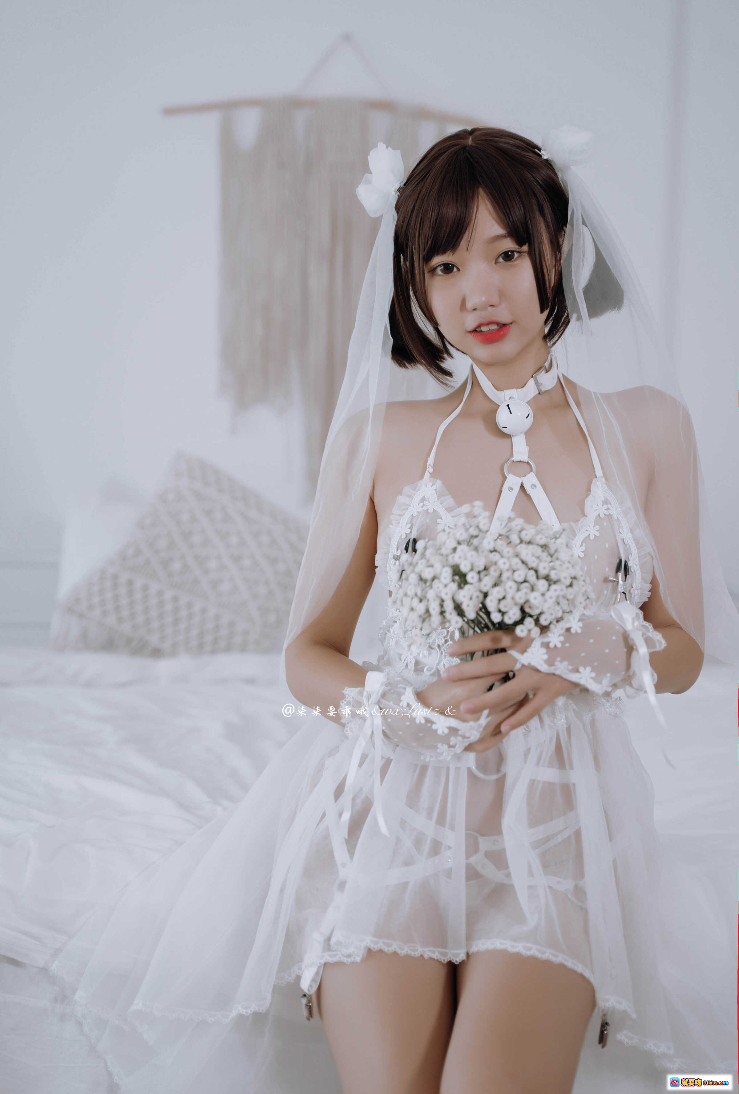 图片[7] - 柒柒要乖哦 婚纱写真53P 白纱蕾丝少女风 室内黑椅地毯拍摄 清新甜美私房照 - 就要吻