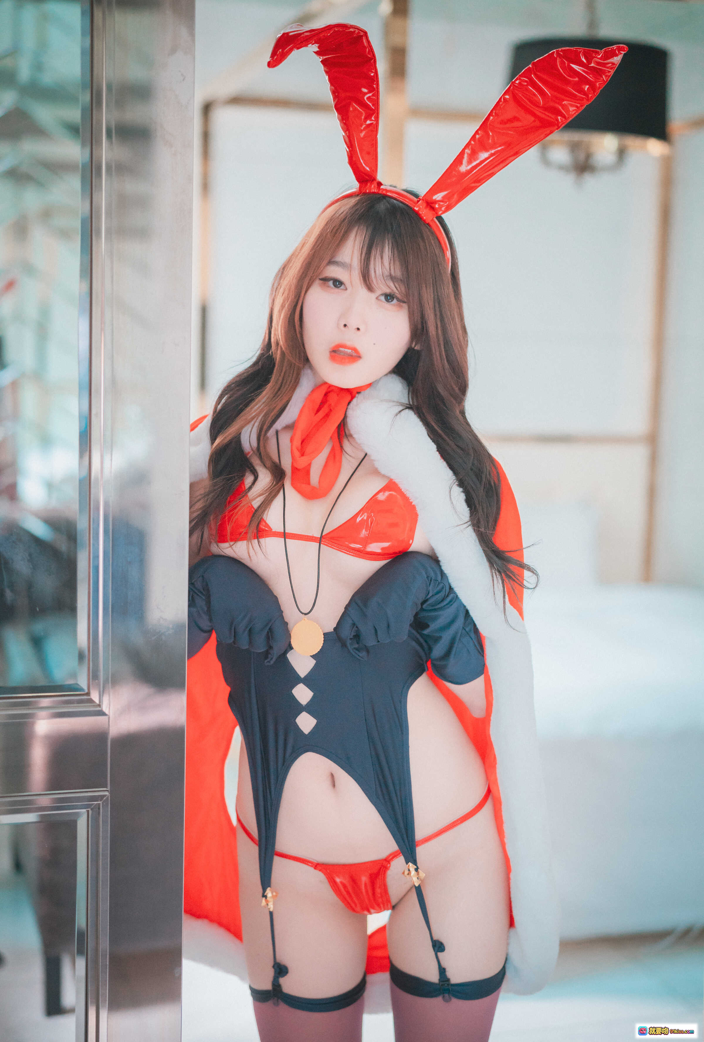 图片[10] - 韩国妹子ZIA圣诞特辑Cosplay兔女郎写真 70P高清美图 红色兔耳黑丝高跟诱惑造型 - 就要吻