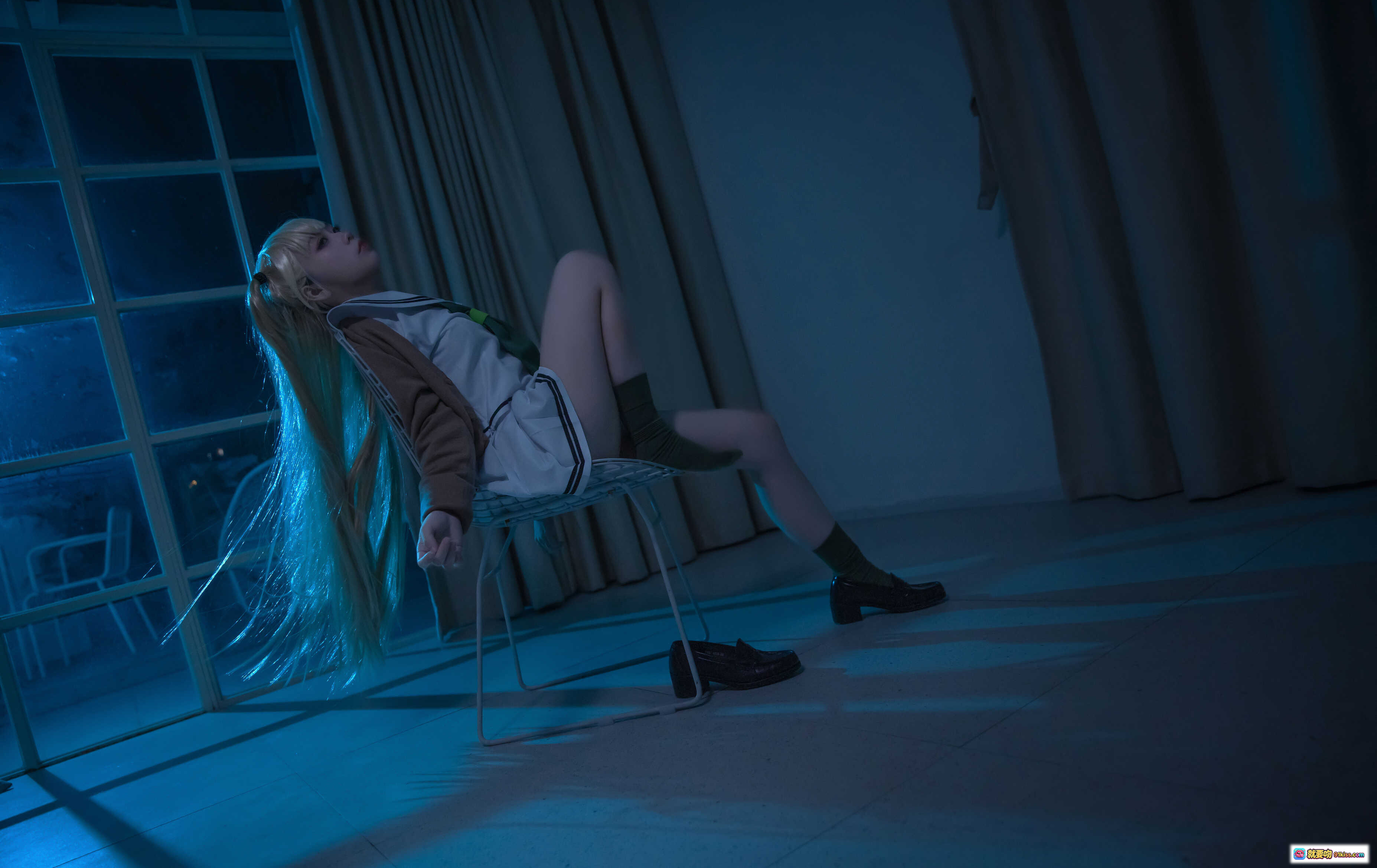 图片[9] - G44不会受伤 NO.052 万华镜姐弟花 Cosplay 白色校服 绿色长袜 金发少女 床上姿势 31P高清图集 - 就要吻