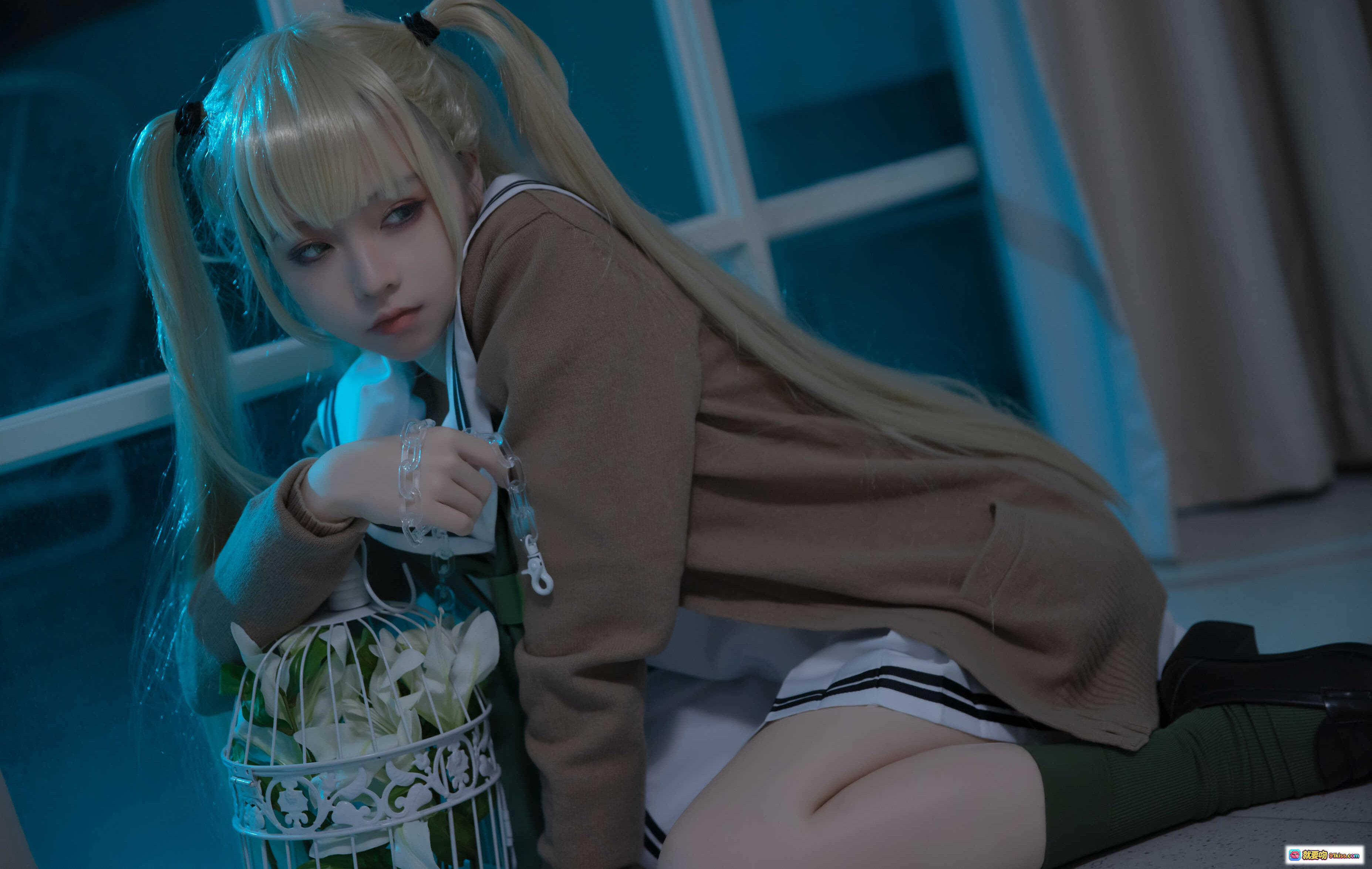 图片[6] - G44不会受伤 NO.052 万华镜姐弟花 Cosplay 白色校服 绿色长袜 金发少女 床上姿势 31P高清图集 - 就要吻