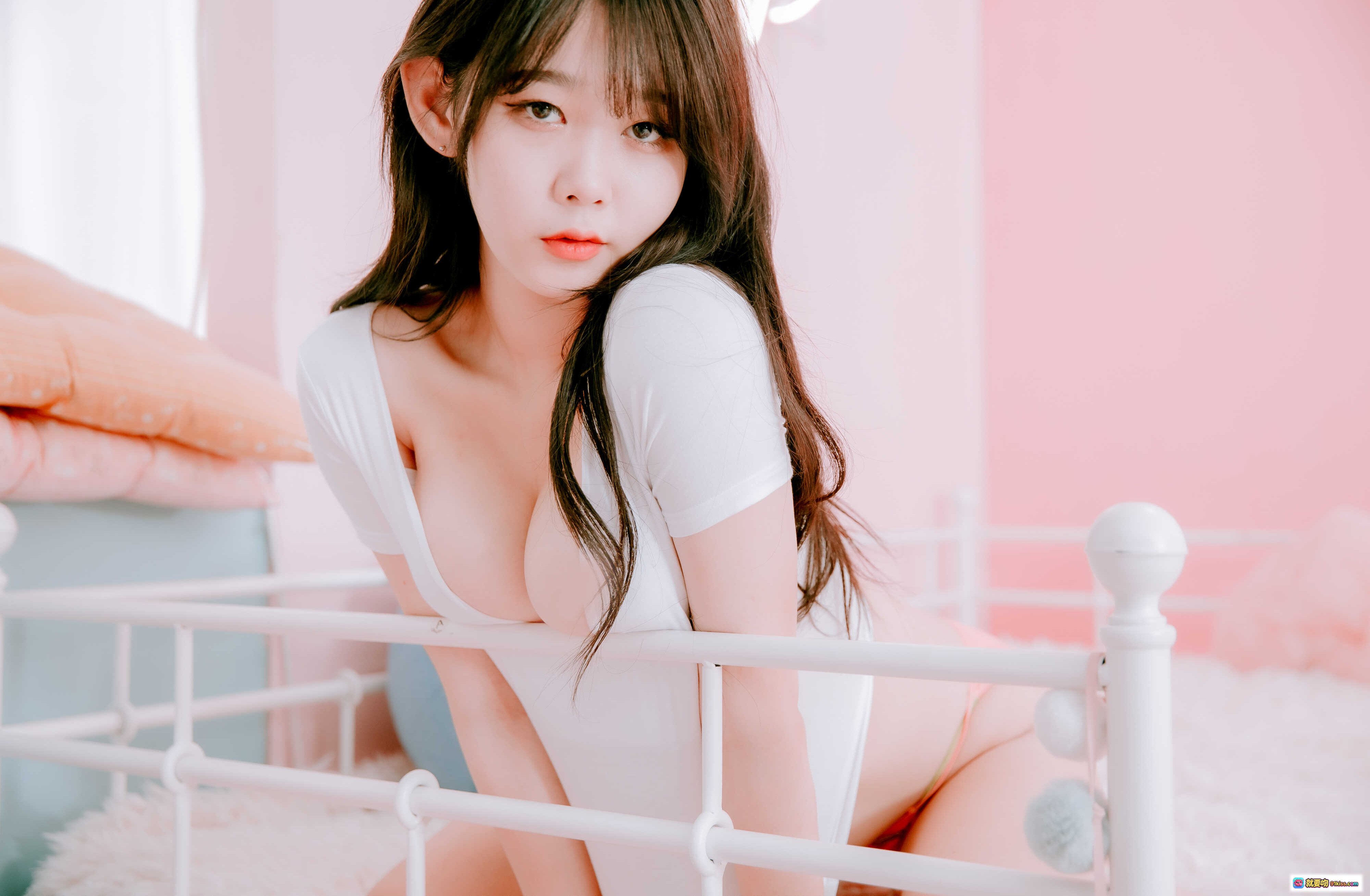 图片[5] - 韩国妹子ZIA NO.012性感写真 | 白色短袖+粉色内裤 | 粉色房间毛绒地毯 | JOApictures 21年1月Vol.2 54P高清图集 - 就要吻