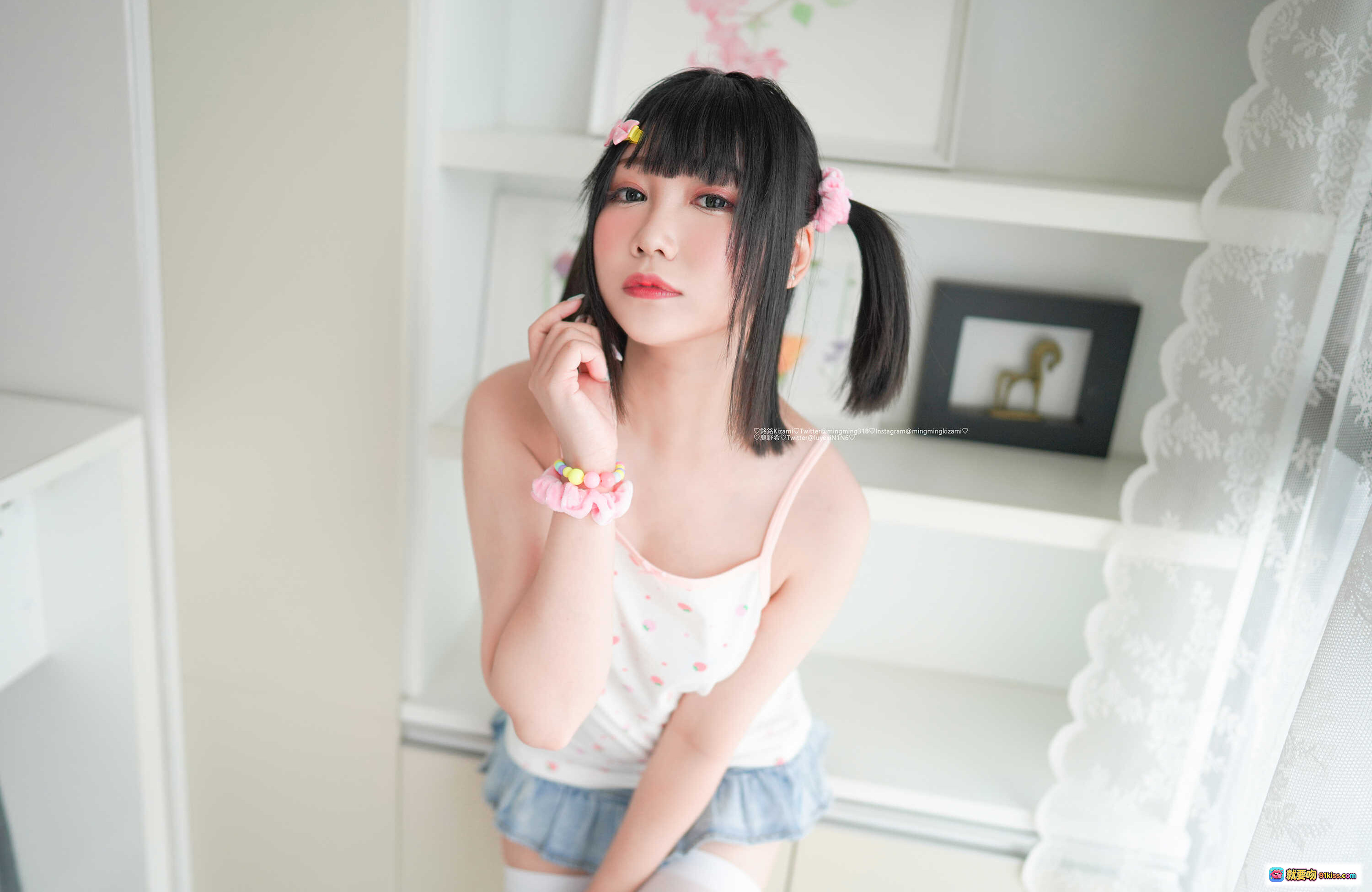 图片[4] - 铭铭Kizami Vol.25 鹿野希写真自拍合集 110P高清美图 白丝少女私房诱惑 甜美双马尾居家拍摄 无视频纯图包 - 就要吻