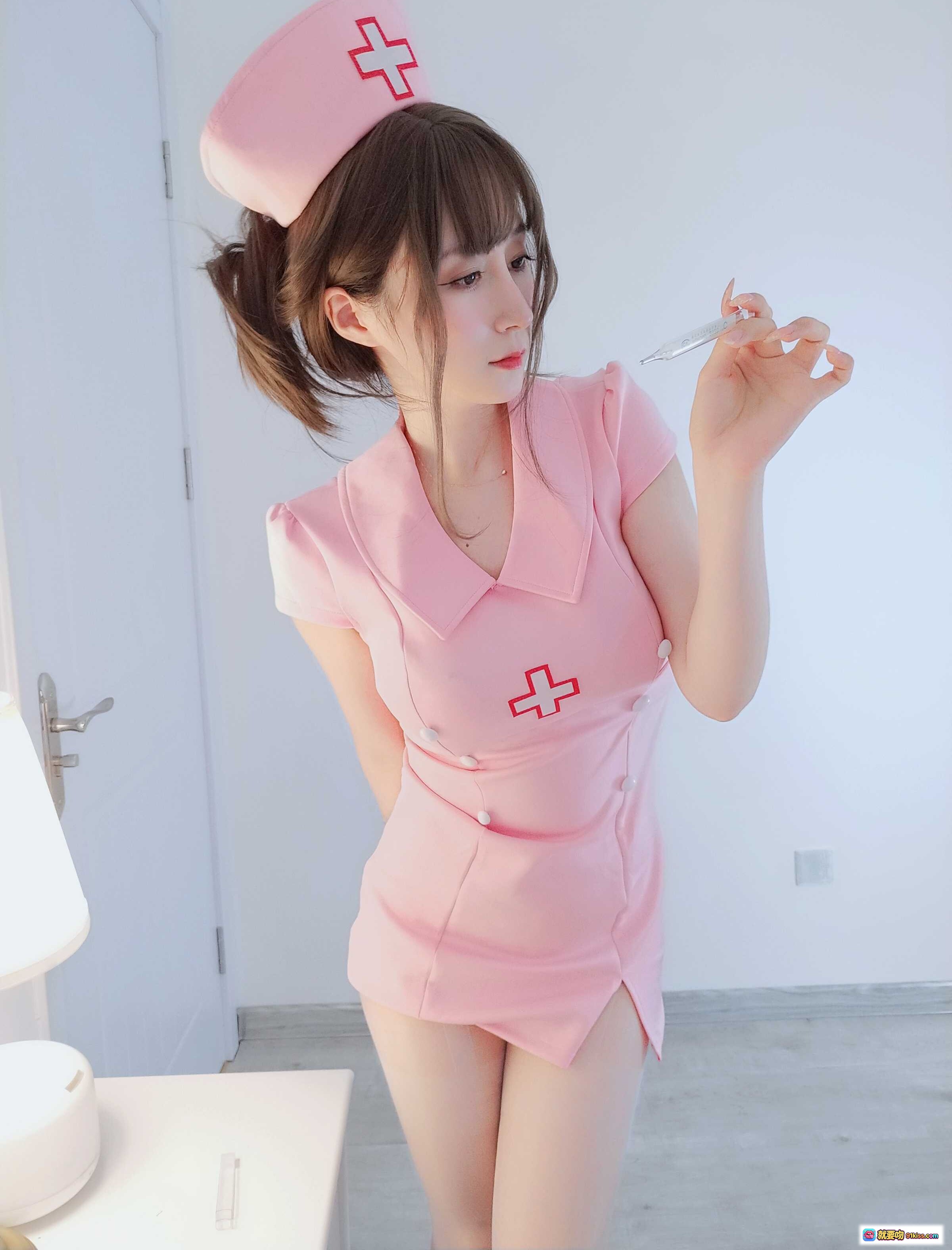 图片[6] - 夜间私人护士写真｜粉帽白丝美腿｜白银81 NO.094 12月会员合集 12-17 - 就要吻