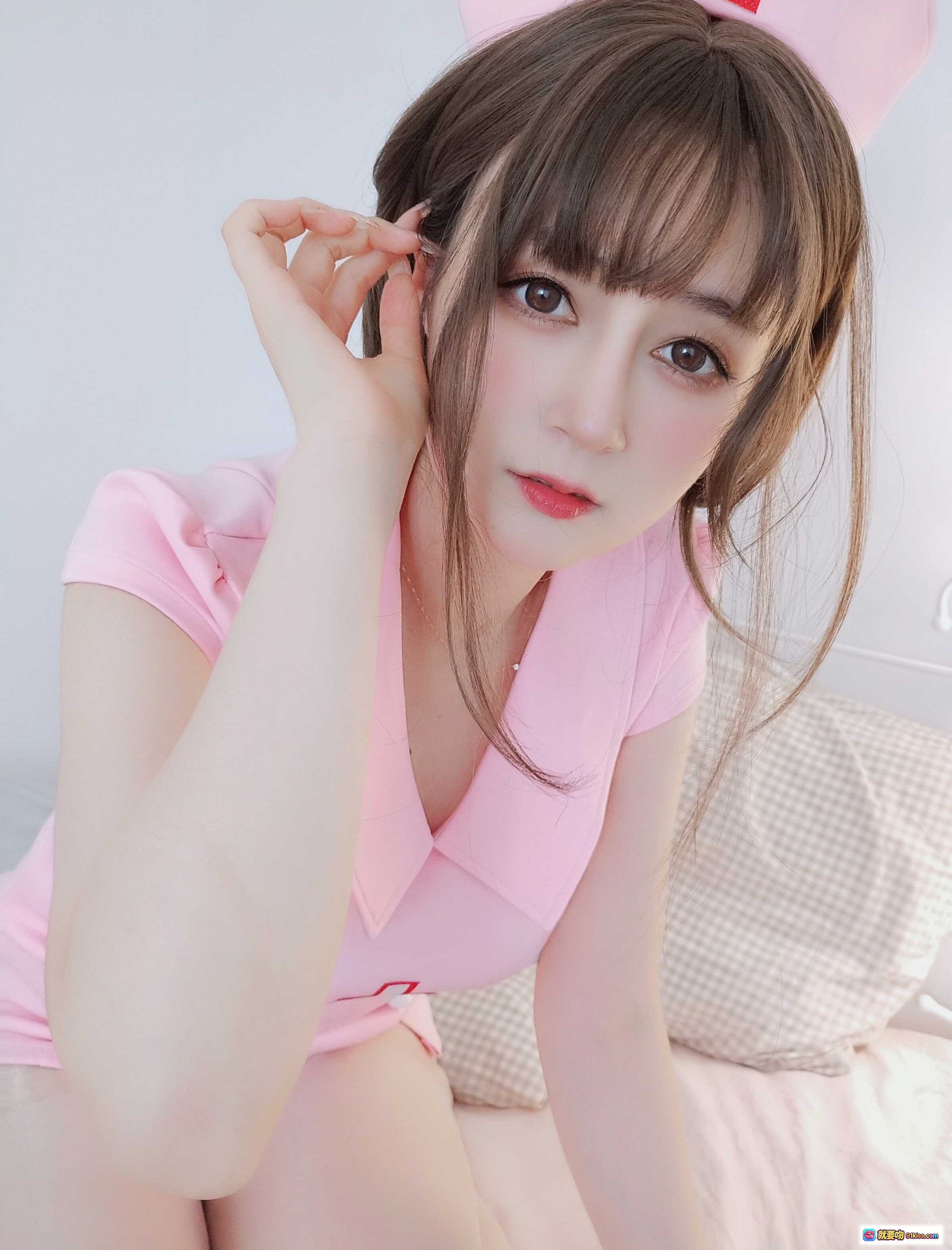 图片[8] - 夜间私人护士写真｜粉帽白丝美腿｜白银81 NO.094 12月会员合集 12-17 - 就要吻