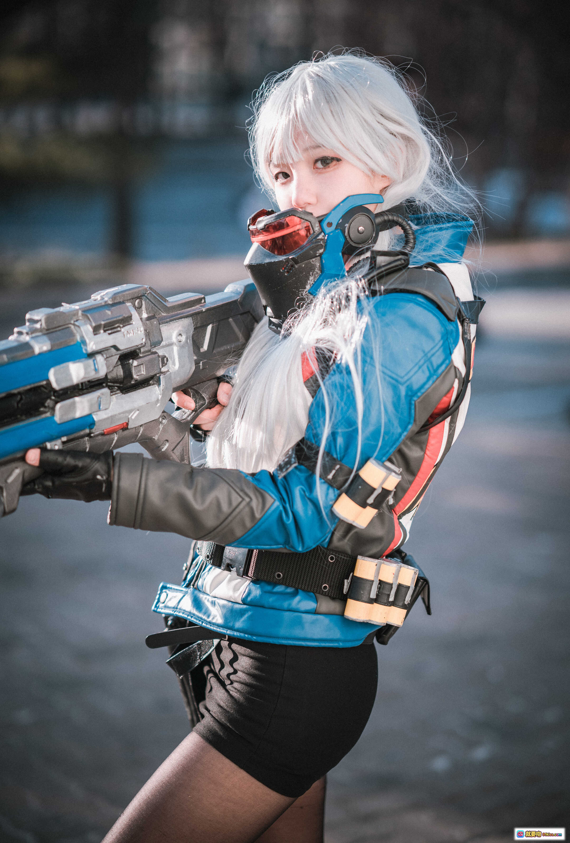 图片[5] - 韩国正妹Jenny Cosplay Soldier 76 白发红镜面罩 未来科技风战斗装束 精致细节还原角色 - 就要吻