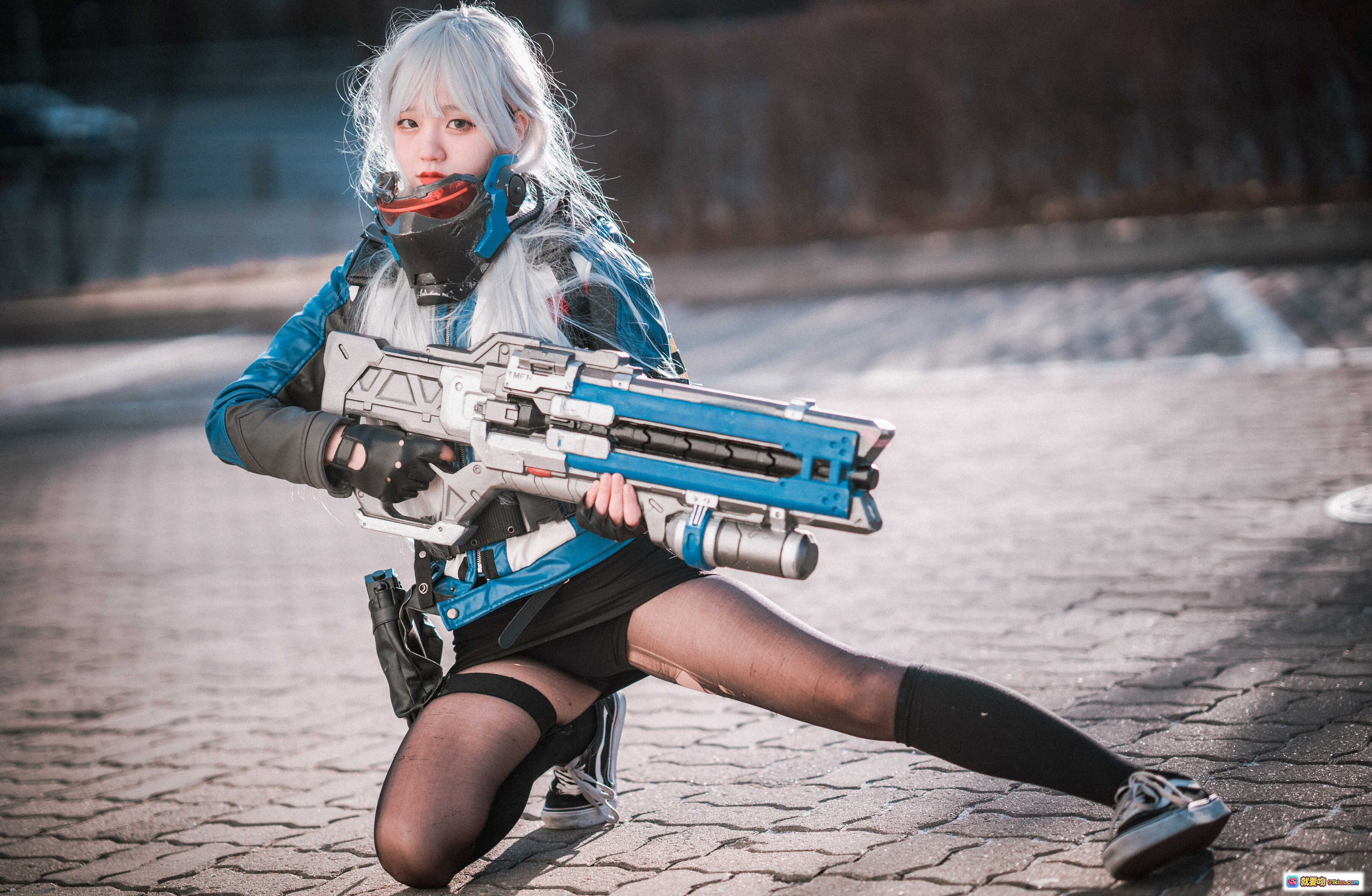 图片[6] - 韩国正妹Jenny Cosplay Soldier 76 白发红镜面罩 未来科技风战斗装束 精致细节还原角色 - 就要吻